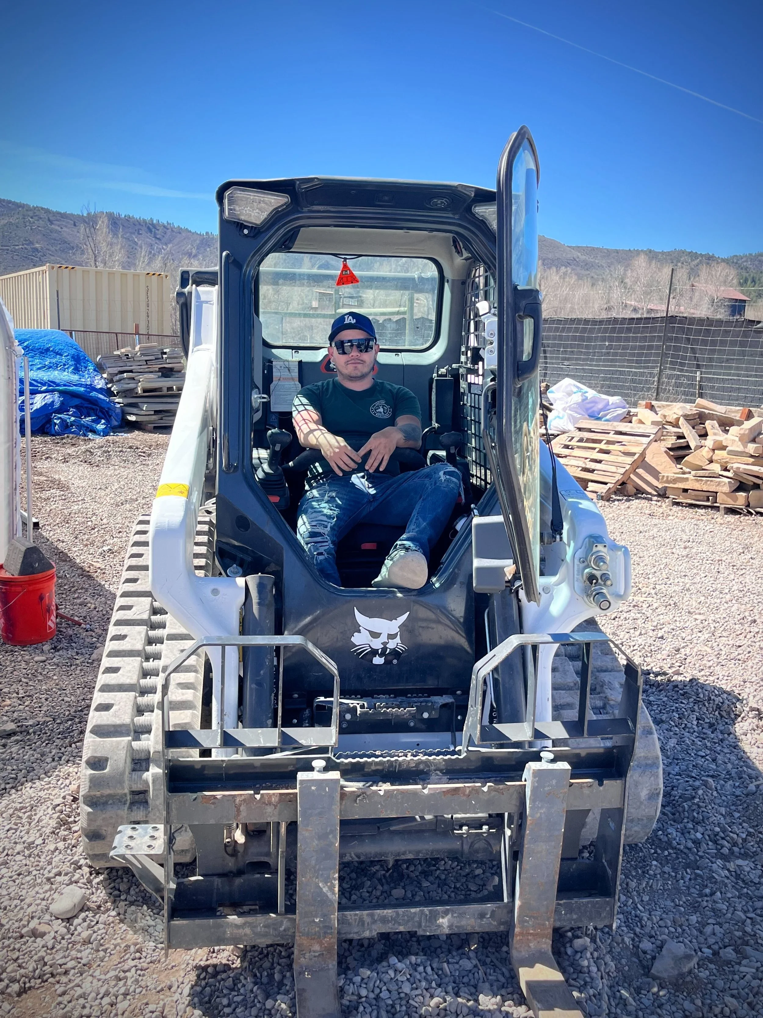 JOSUE | PROJECT FOREMAN - This is my fourth season in Horizon. I'm 28 years old I'm from Sinaloa Mexico. I love animals, dirt biking and hanging out with my family/friends. I love working with Horizon, and learning new things about landscaping. Since