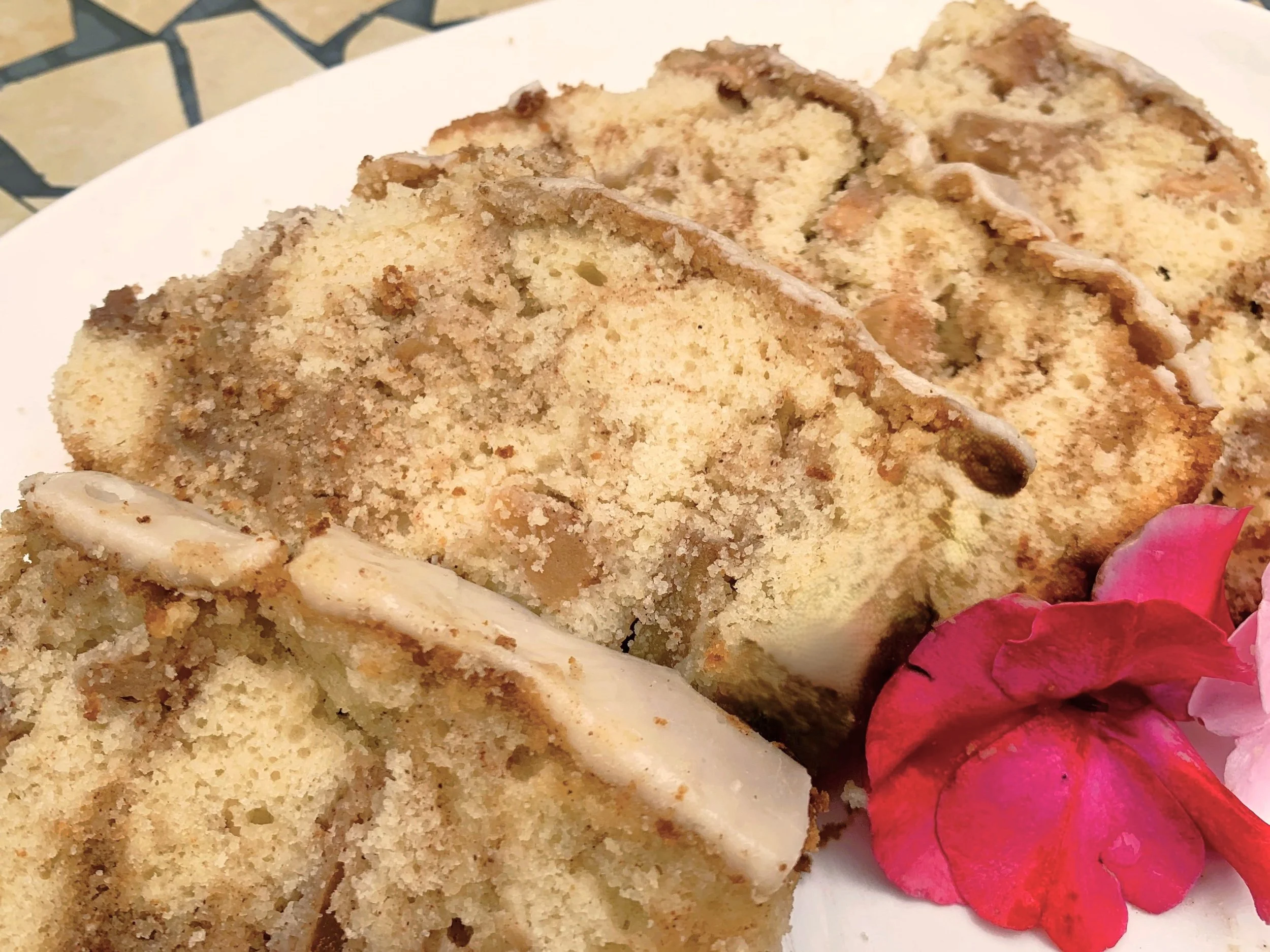 Apple   Fritter Cinnamon  Bread