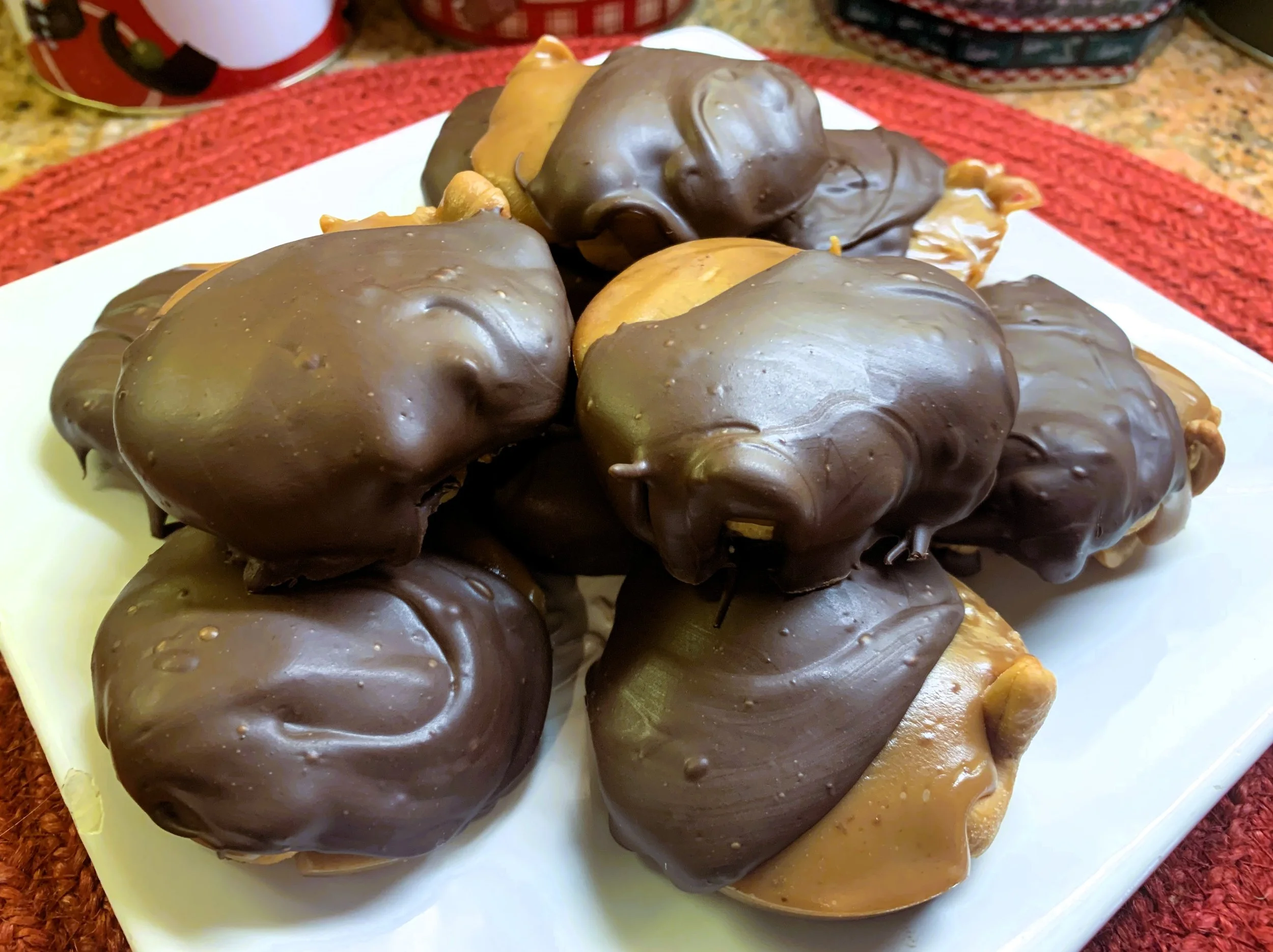 Chocolate Cashew Turtles