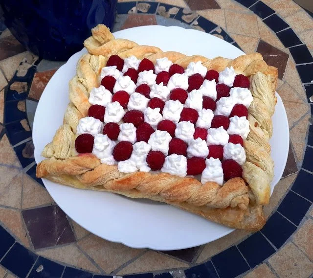 Raspberry Creme Tart (French)