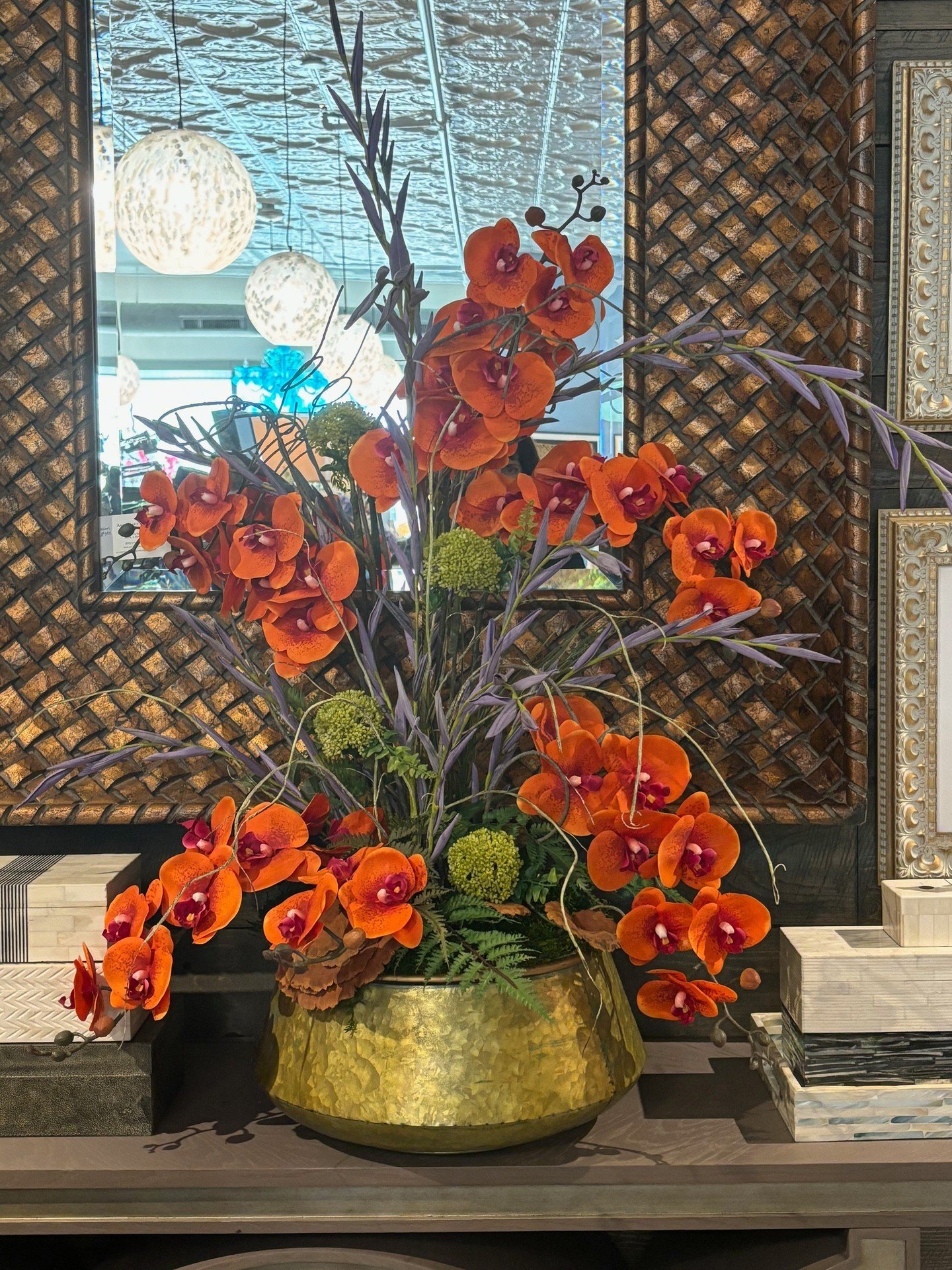 Beautiful silk arrangements and stems are available at Studio Ferro. #studioferro #interiordesign #floraldesign #visitmorris #shopmorris