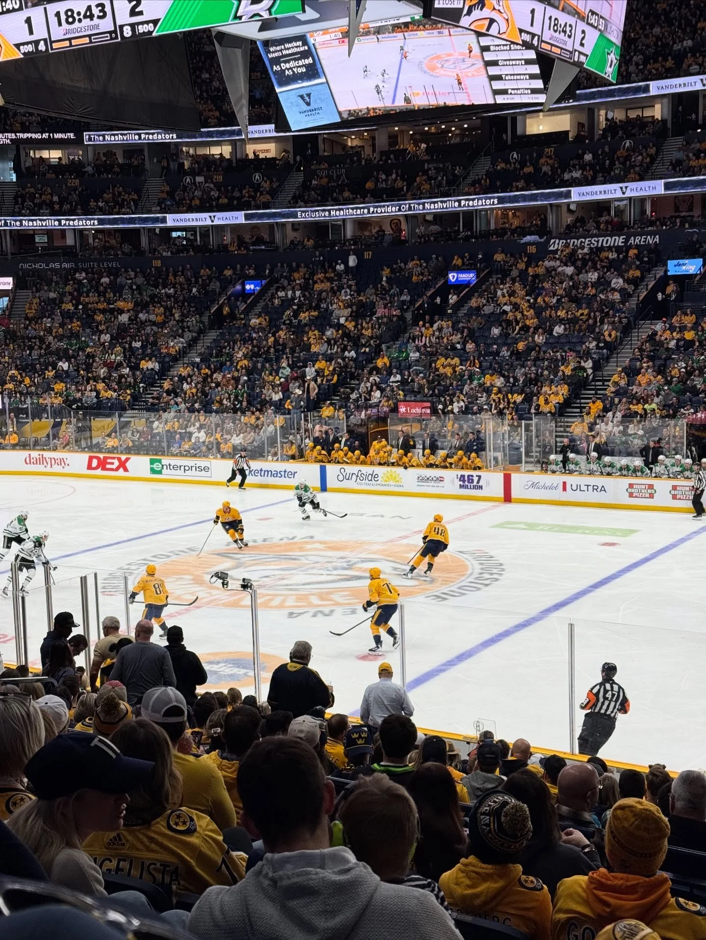 Cheers to the @predsnhl let&rsquo;s go PREDS! #nashville #beer #craftbeer #rhizomeproductions