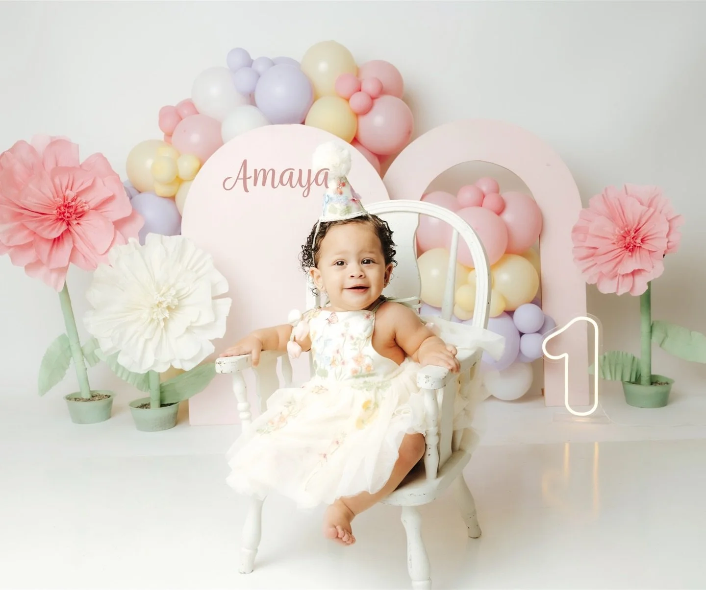 Baby Amaya 😍🫶🏽🌷🌸 

#socalnewbornphotographer #venturacountyphotographer #socalfamilyphotographer #milestonephotographer #photographerlifestyle