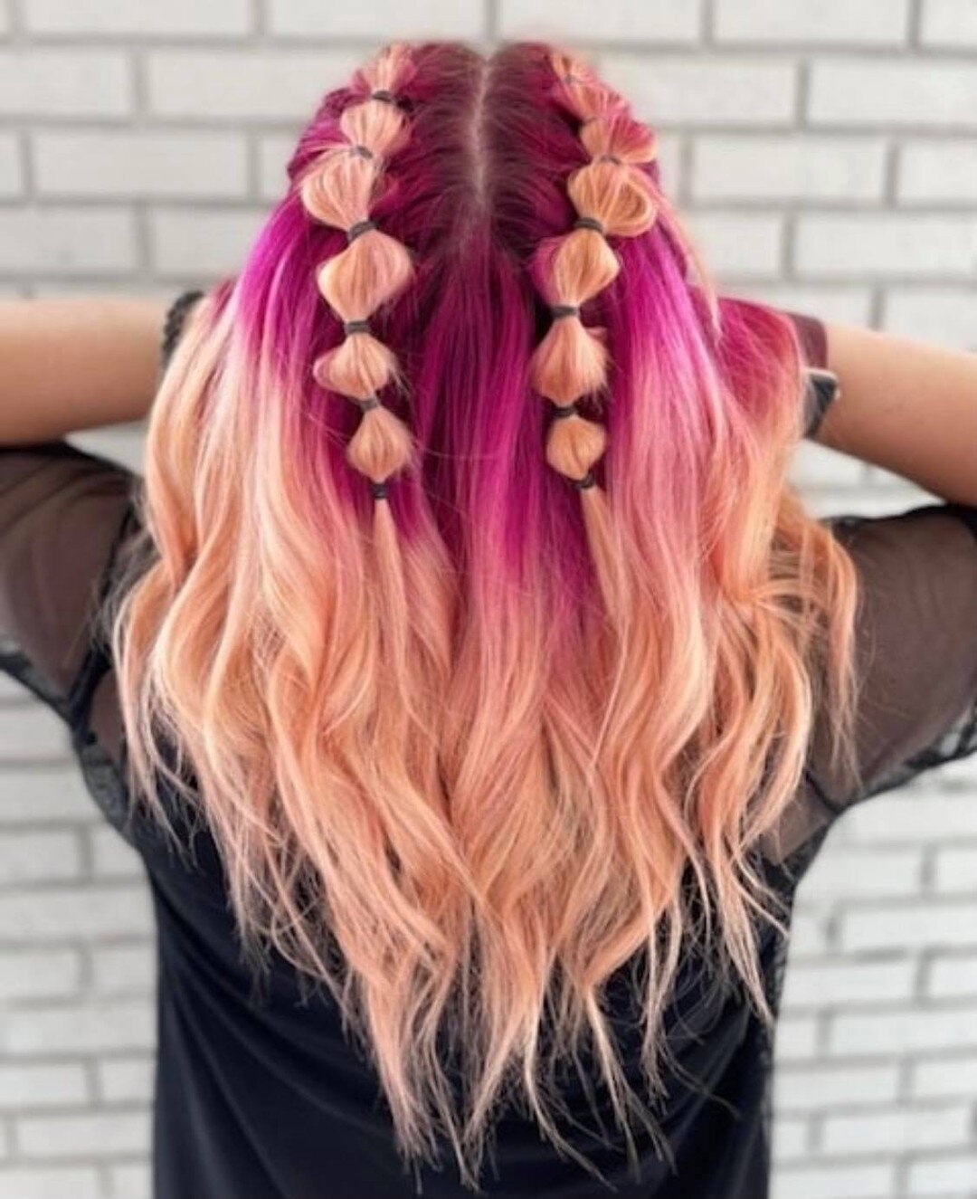 Team work makes the dream work 🌟. Color collab  by stylists: Liz, Courtney and Heather.  Call 757-595-3767 to schedule an appointment.
.
.
#oasissalonva #keune #keuneamerica #keunecolorchameleon #colorcollab #hairgoals #hairdressermagic #salonlife #