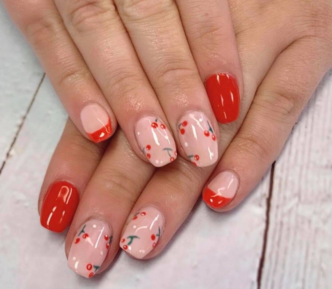 ch-ch-ch-cherry bomb 🍒 .  Nails by: Kailey. 
Call 757-595-3767 to schedule an appointment. 
.
.
#oasissalonva #757salon #757spa #757nails #nailsofinstagram #naildesigns #nailart #nailpro #naillife #nailsoftheday #ignails #instanails #manicure #mani 