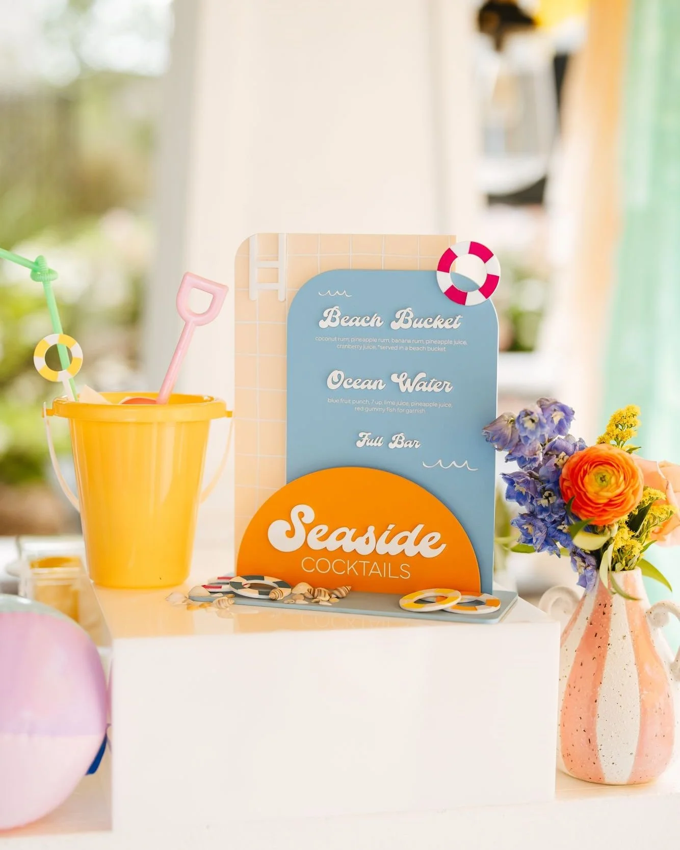 Vitamin Sea Beach Bucket Cocktails 🏖️🍹☀️

@chicfromchicago
@thedoordesigns