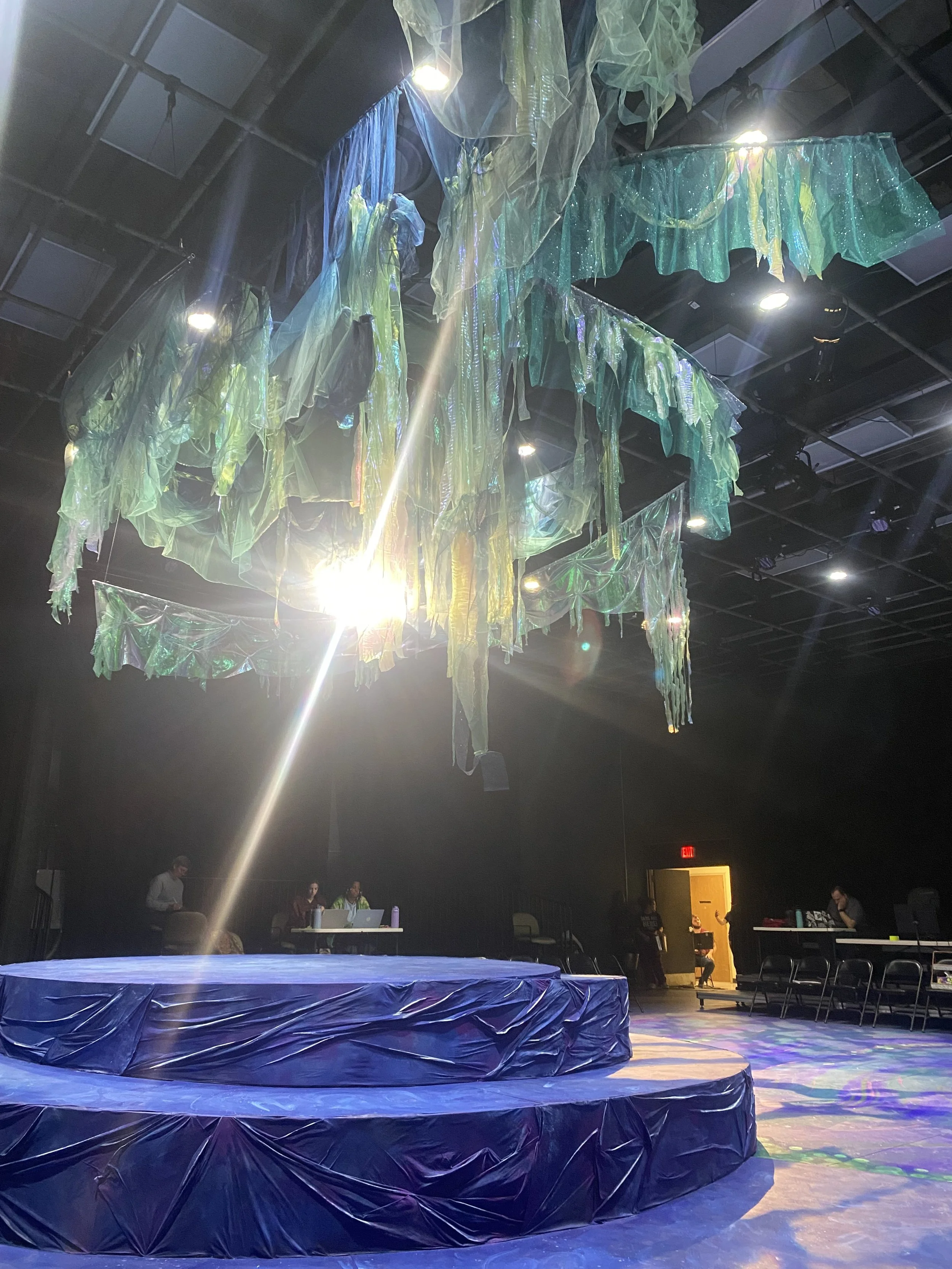 Set design and lighting