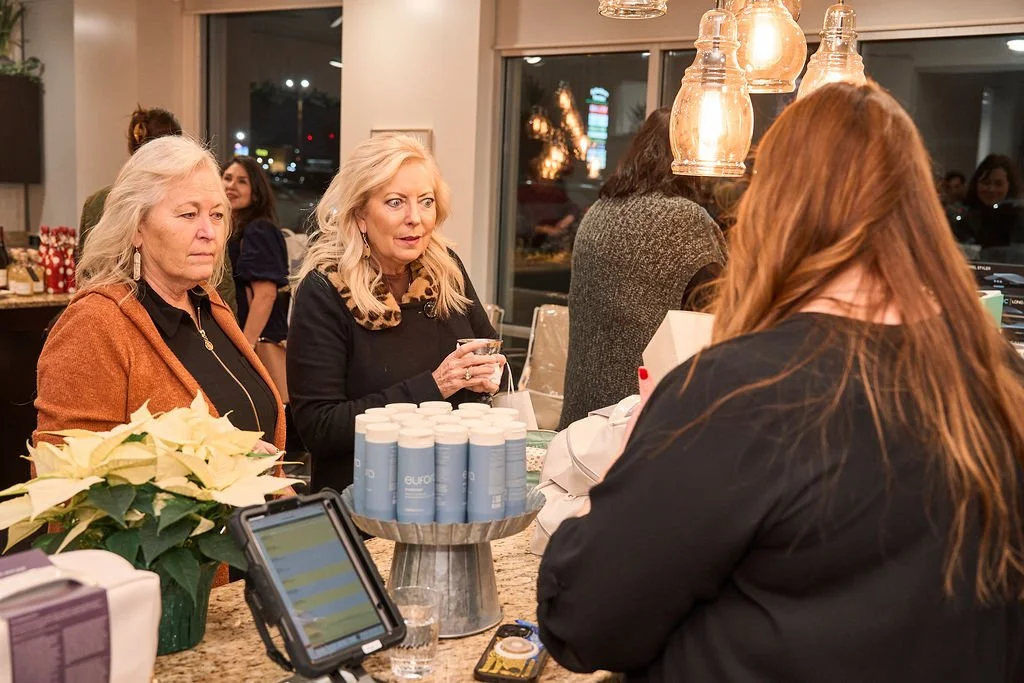 JMIchaels_WinterSipStyleShop_2AM7101.jpg