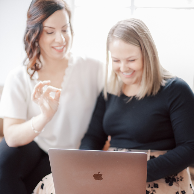 business mentor helping wedding planner navigate the messy middle phase