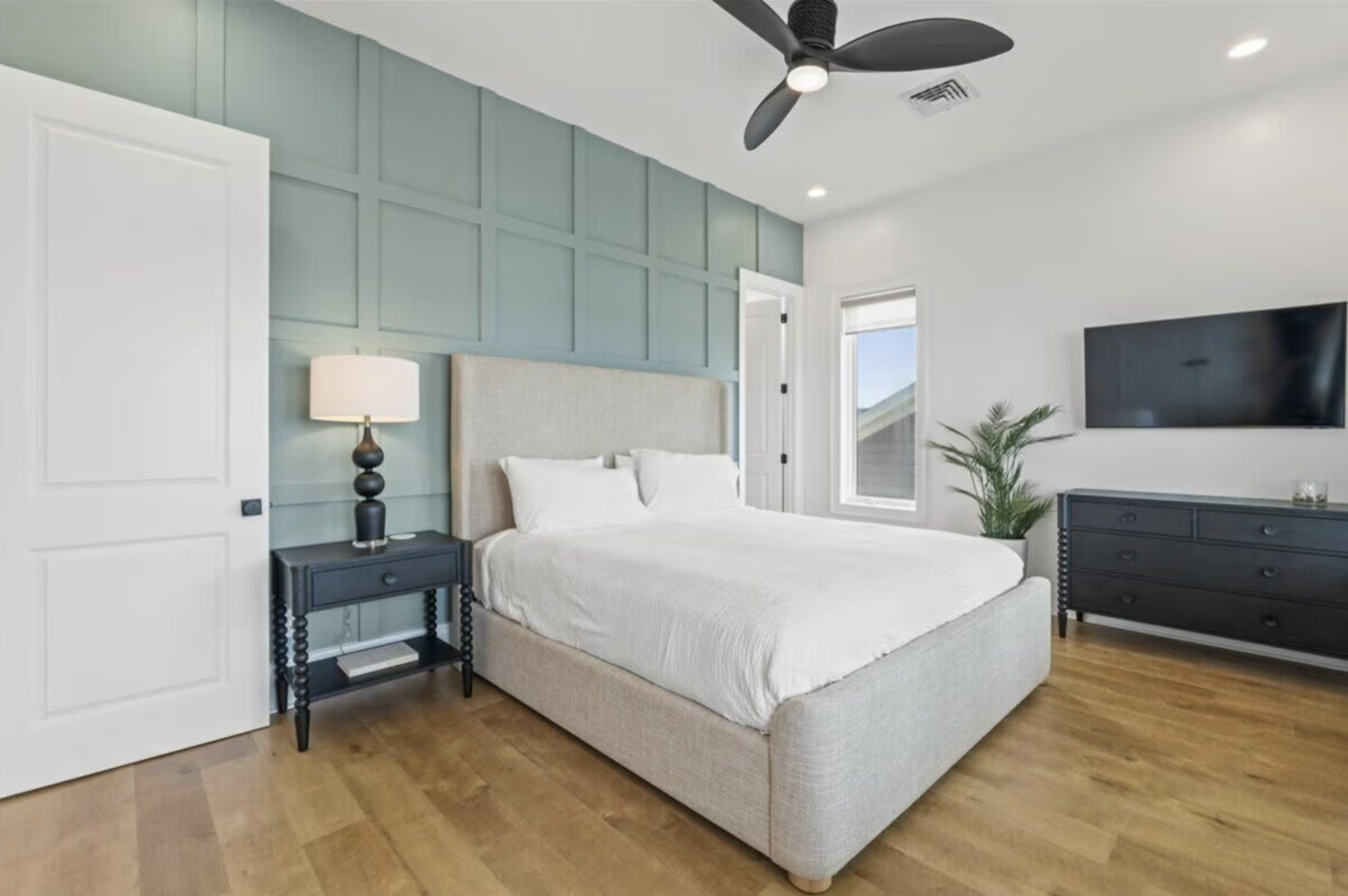 Private King Room 1 ($3950)