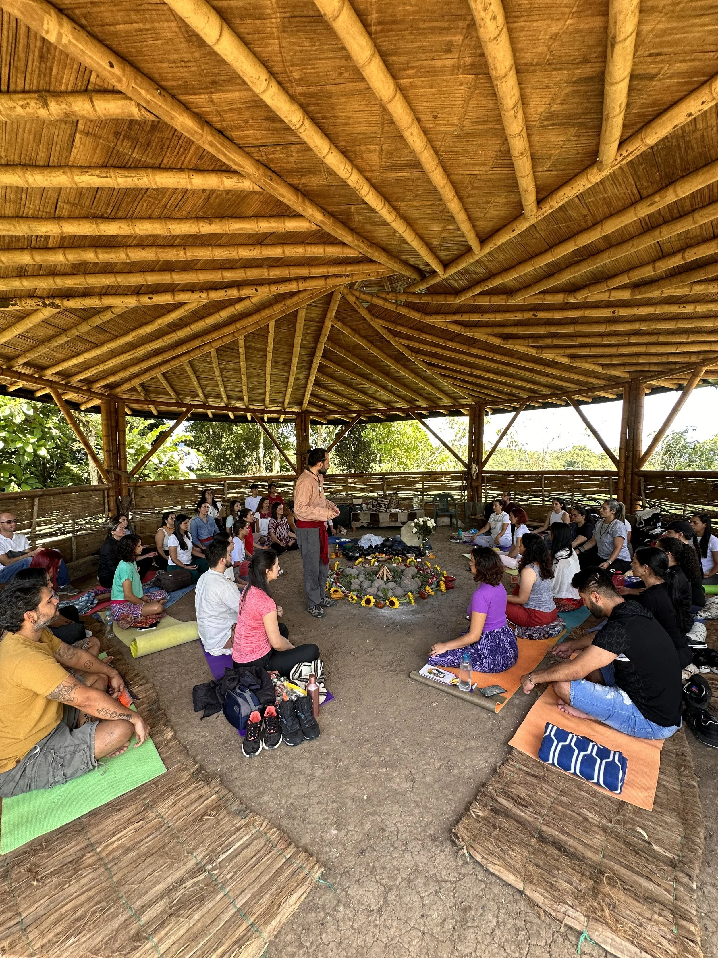 A community circle gathered in Pereira, Colombia