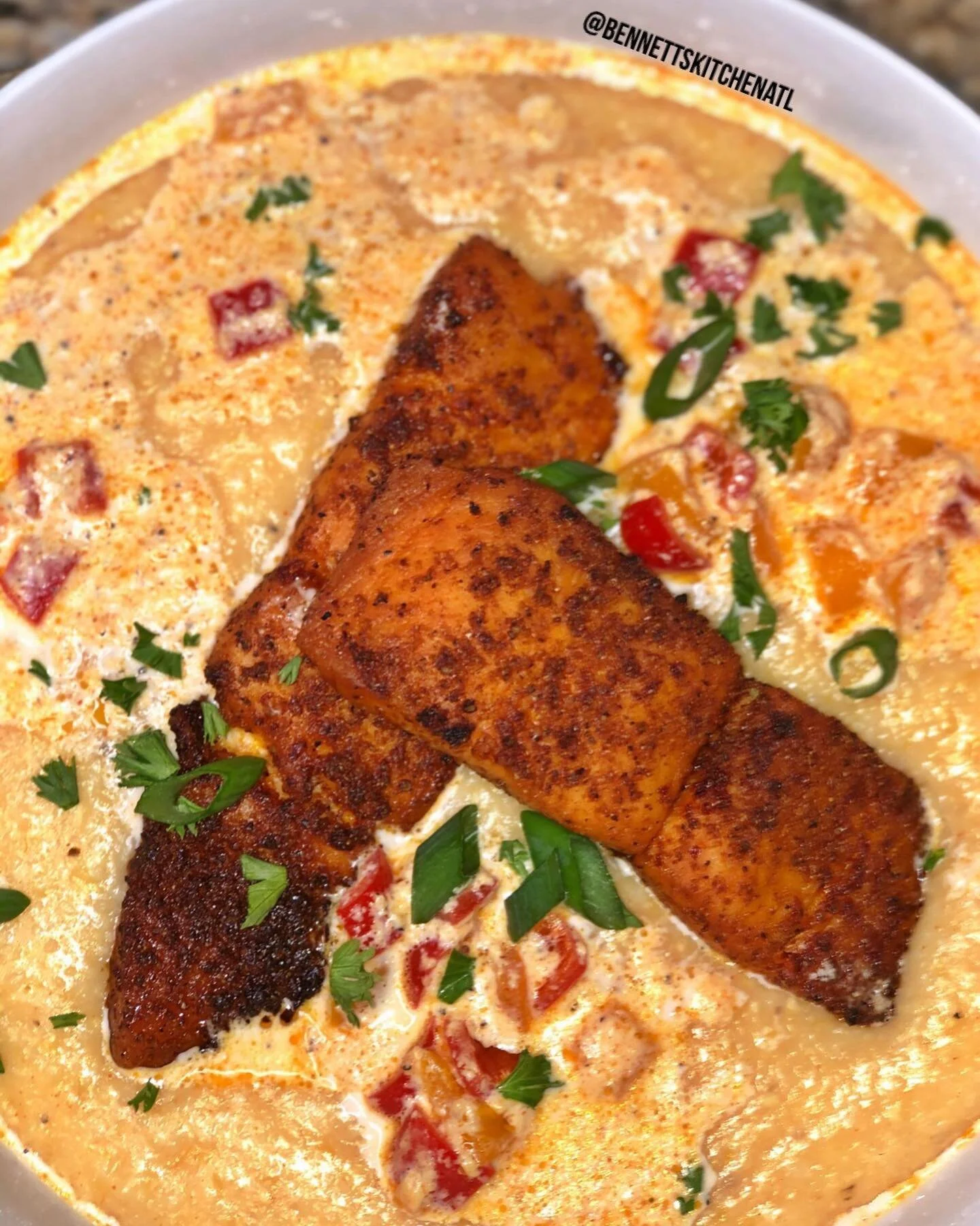 Air Fried Salmon and Cheese Grits 🔥
.
Do you have an upcoming Brunch? Let us cater! Click the link in the bio 
.
#jamaicanfood  #yawd #yawdfood #atl #atlantafoodies #chef #catering #catering service #yummyfood #blackowned #blackownedbusiness #menu #