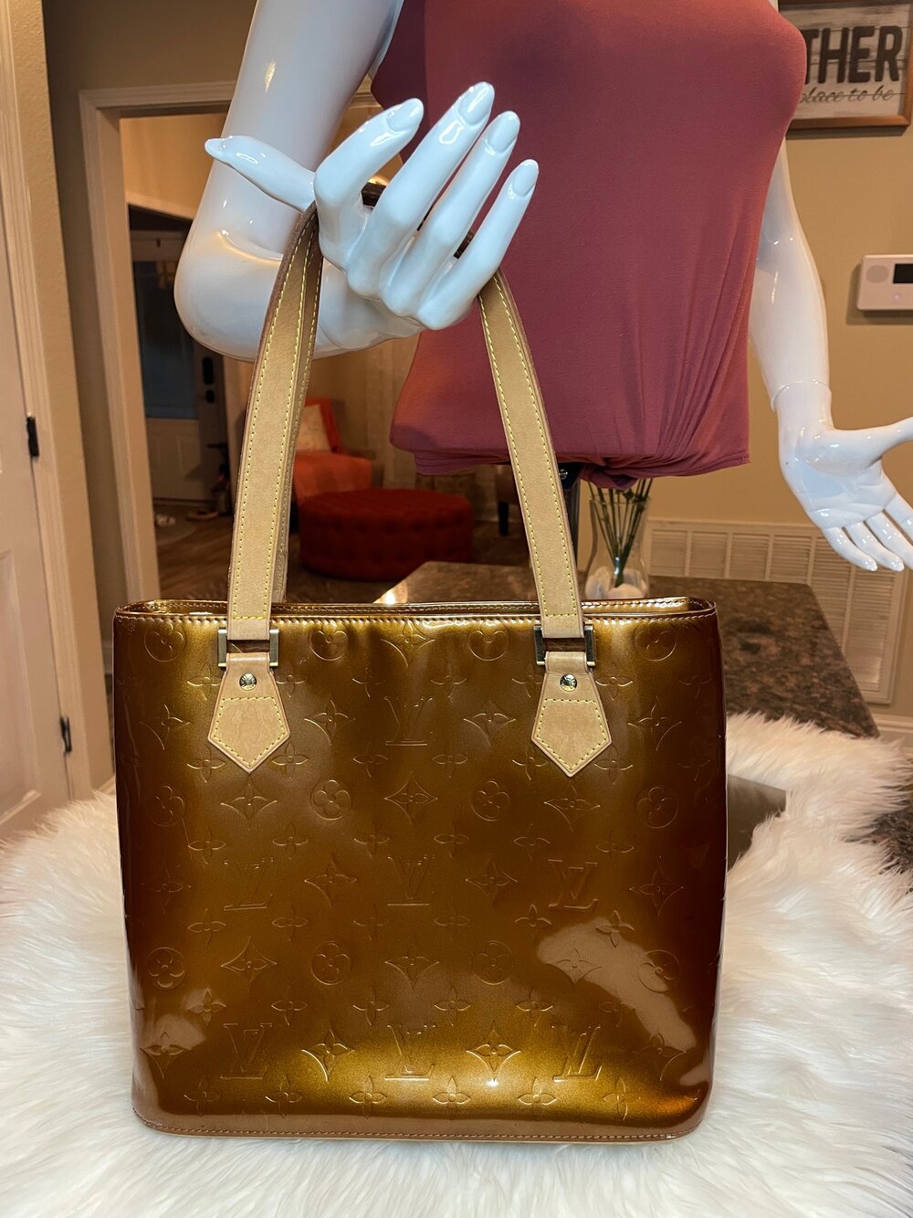 Rejected Consignment: Fake Louis Vuitton Vernis Houston Bag 