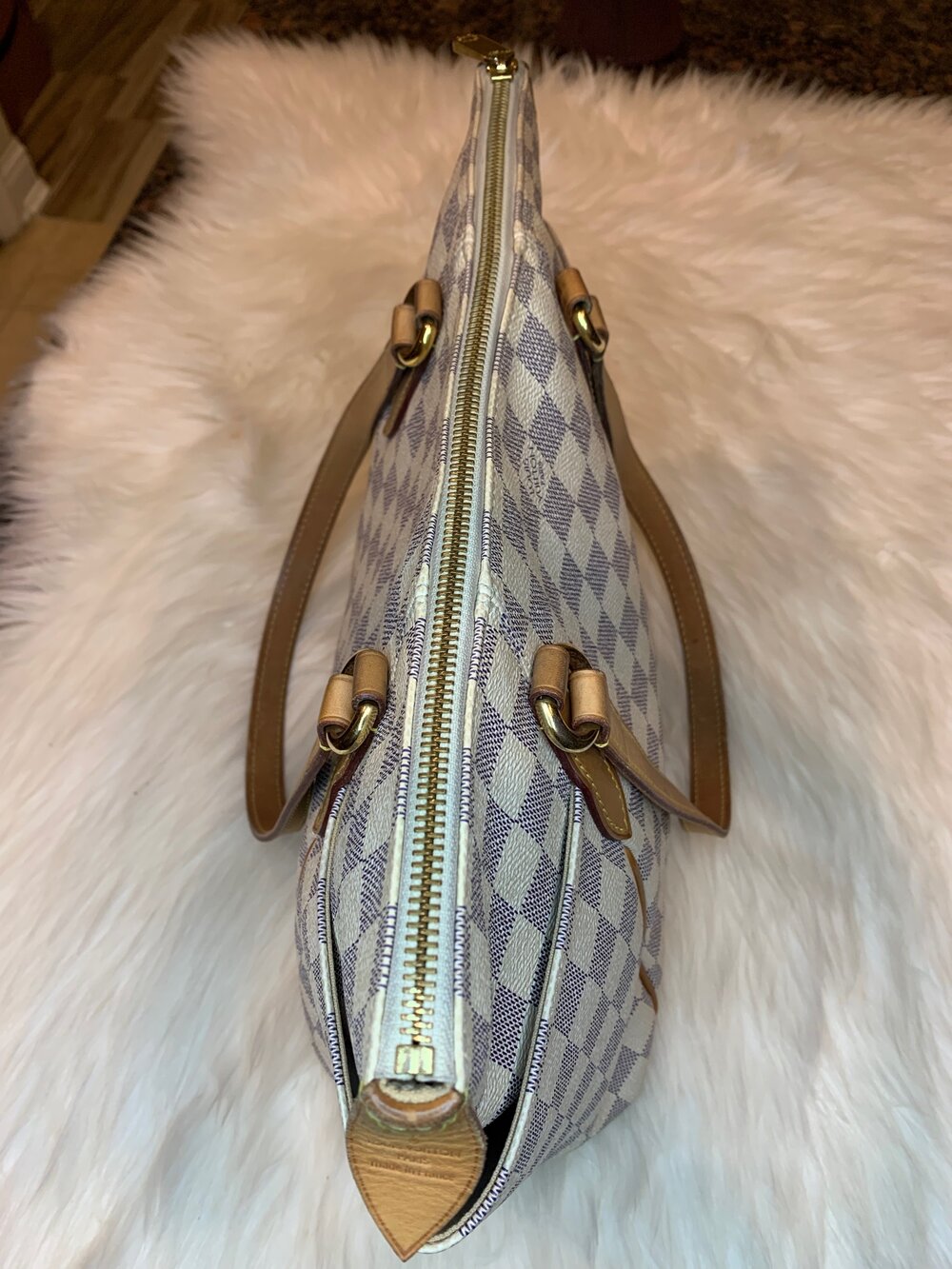 Louis Vuitton Damier Azur Totally PM QJB0ESDNWF397