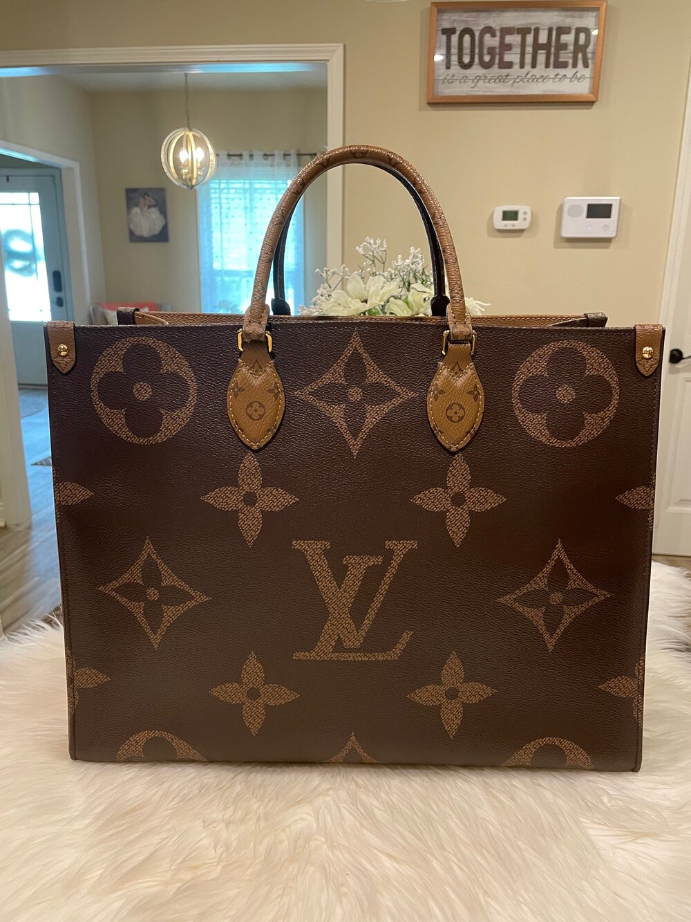 Authentic Louis Vuitton on the go GM cream bag - clothing & accessories -  by owner - apparel sale - craigslist