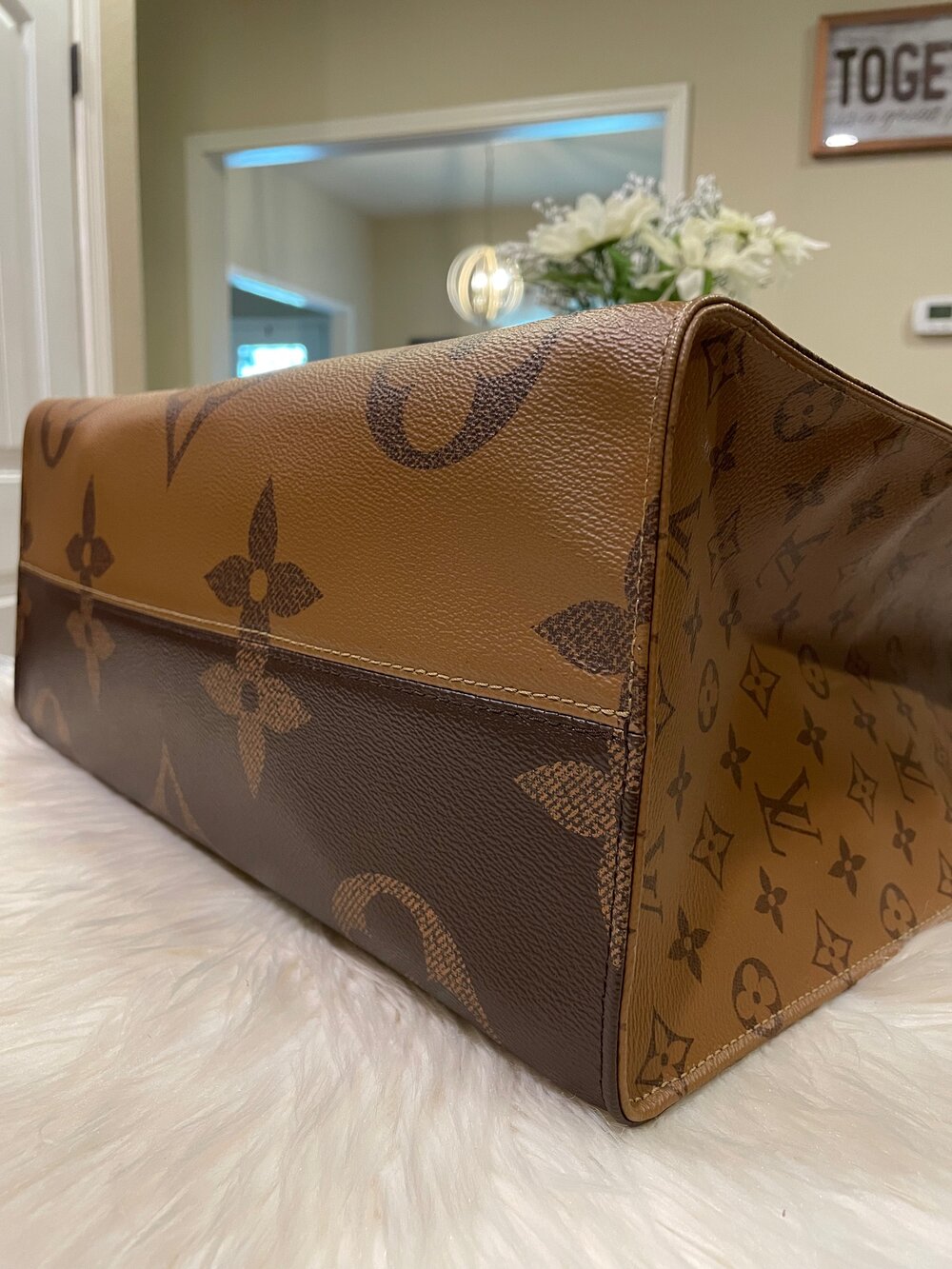 Louis Vuitton Monogram Reverse Giant Onthego GM For Sale at 1stDibs