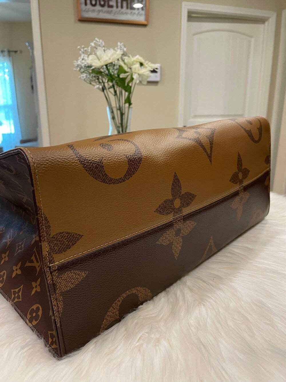 Louis Vuitton Cream Monogram Jacquard Hawaii OnTheGo GM, 2022 Available For  Immediate Sale At Sotheby's