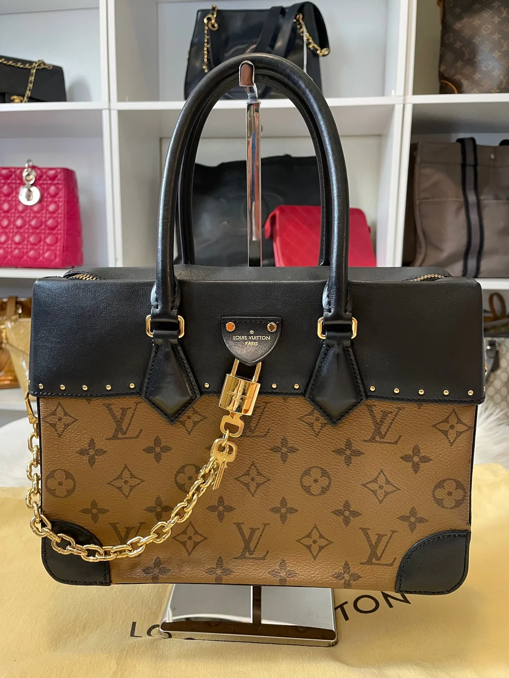 LOUIS VUITTON Reverse Monogram City Malle MM Shoulder Handbag