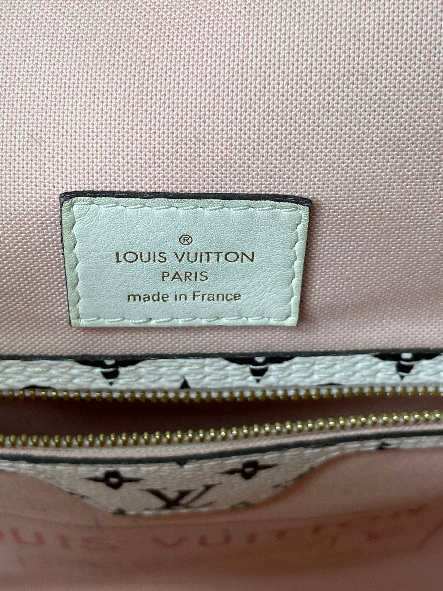 Louis Vuitton Naviglio Messenger Bag Damier Ebene — Lavish Resale Gulf Coast