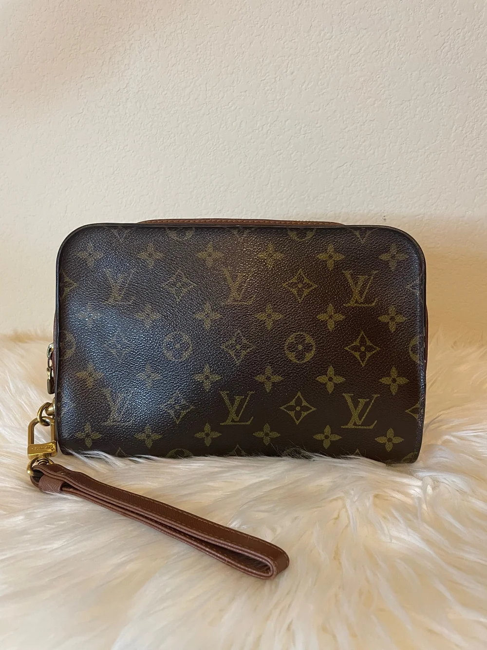 Louis Vuitton Classic Orsay Clutch Bag Pouchette w/ Wrist Strap