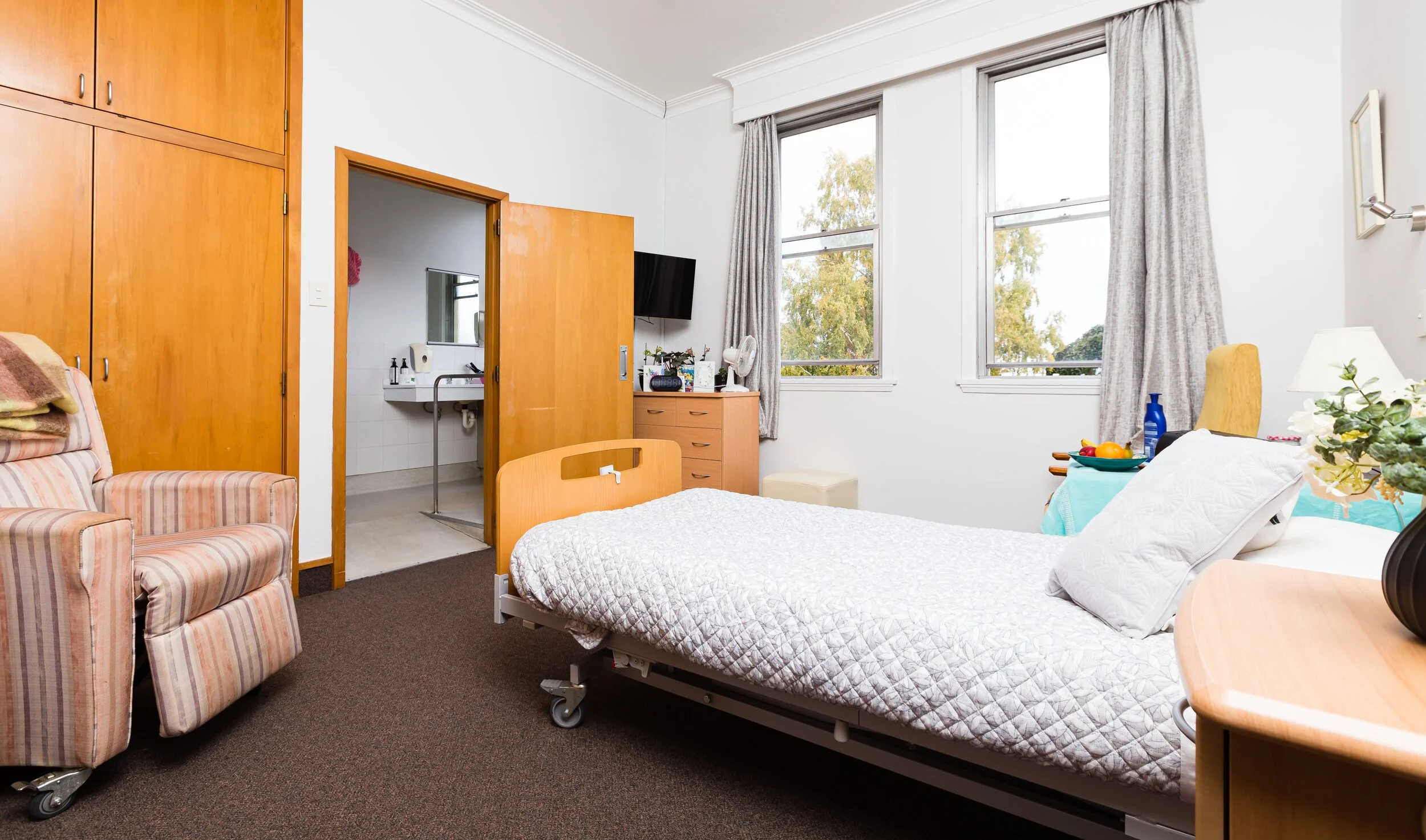 IMG_0662 single room.jpg