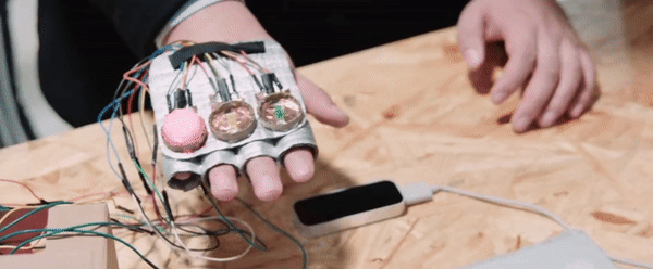 The Glove  |  Gesture Recognition Wearables