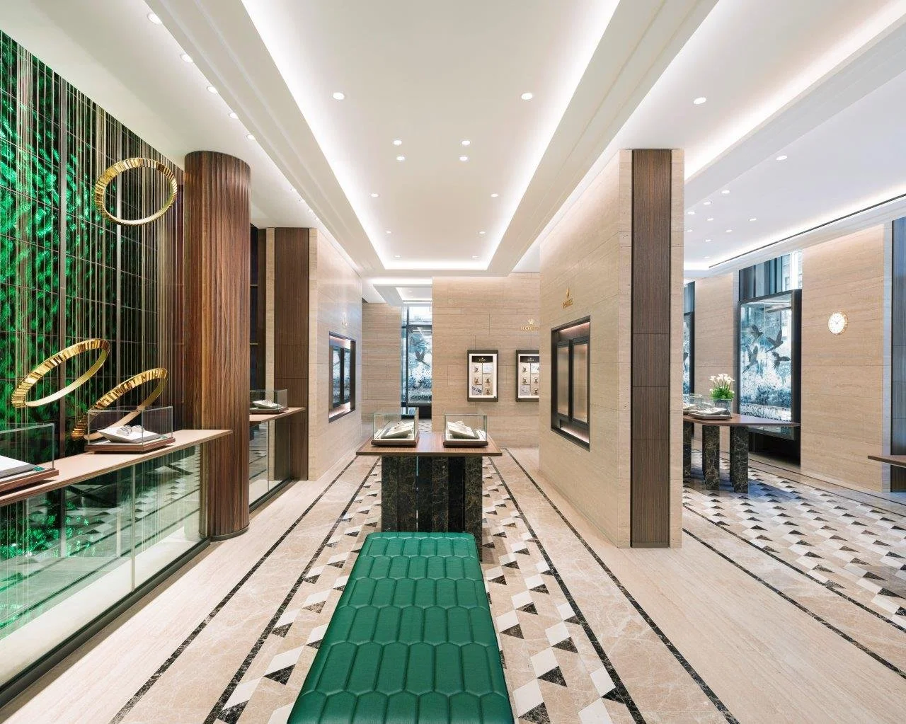 Rolex_interior15.jpg