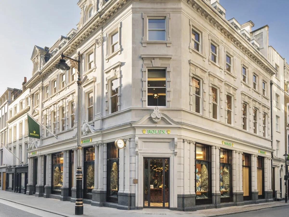 Rolex_Old-Bond-Street_-London_exterior.jpg