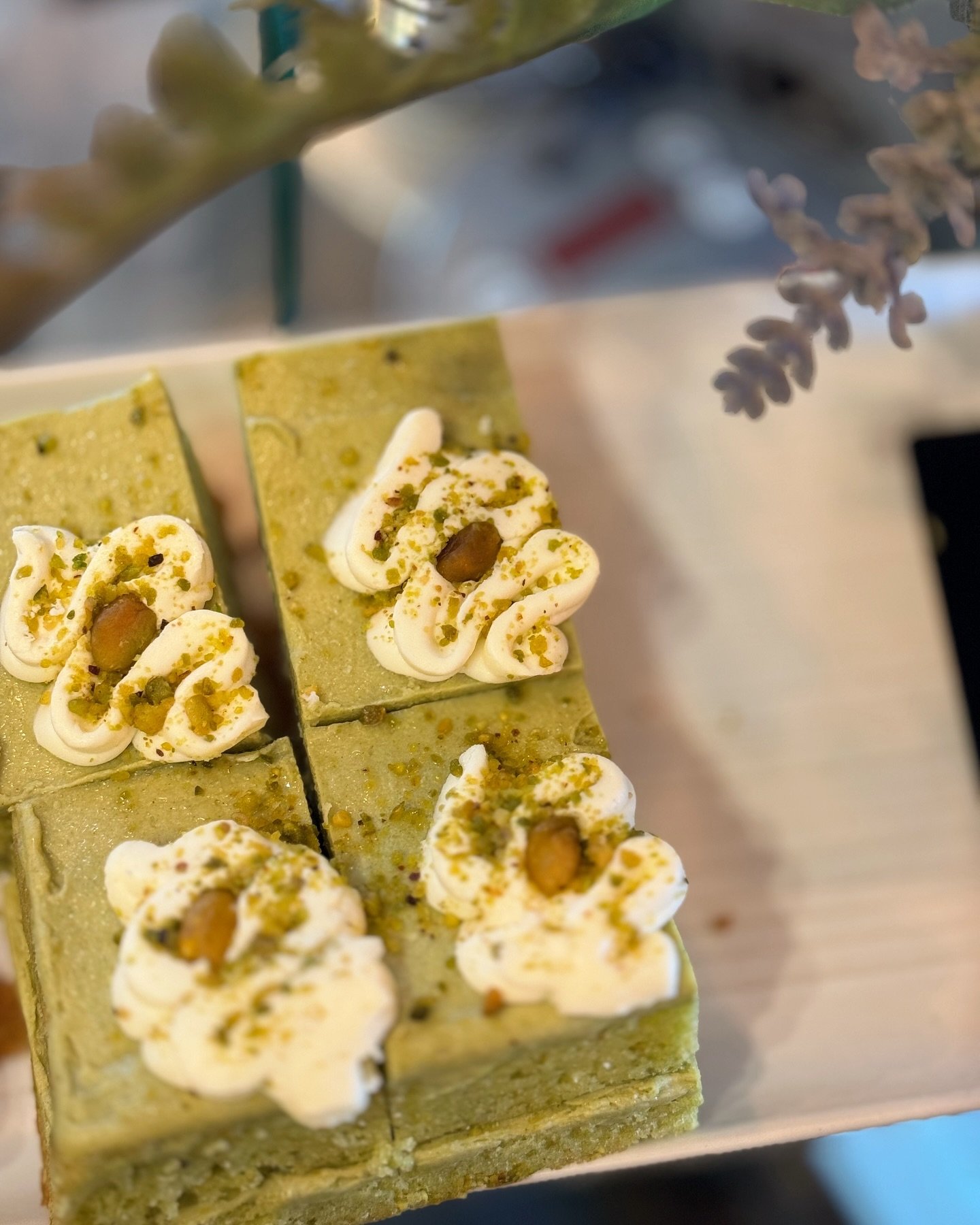 Introducing our newest obsession: The Ultimate Pistachio Cake!💚 Dive into layers of nutty goodness and creamy perfection. 

#pistachio #pistachiocake #dessert #cake #baristadaily #papascaffe #worcestercoffee #papasworcester #visitworcester #worceste