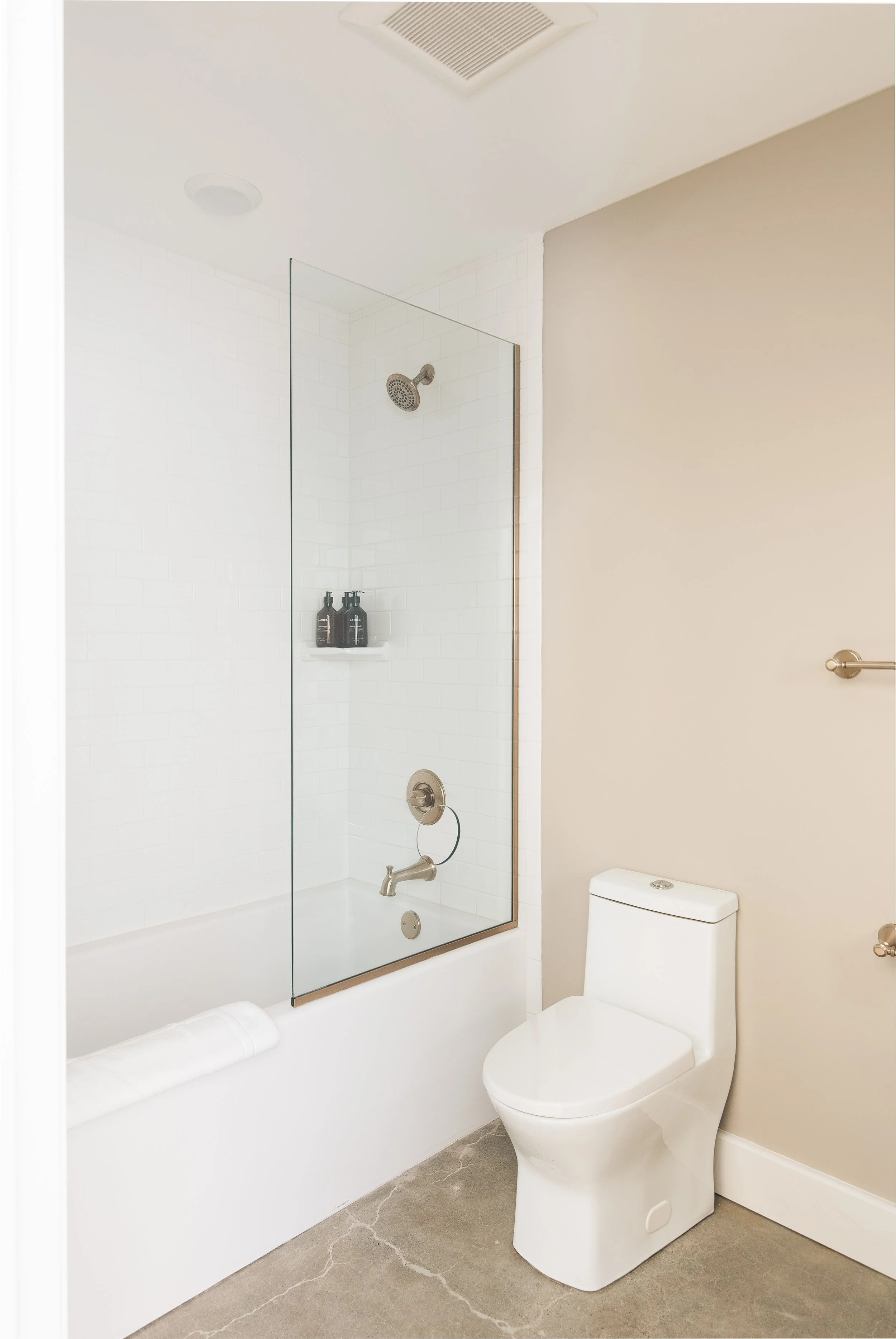 bellwether_rooms051.JPG