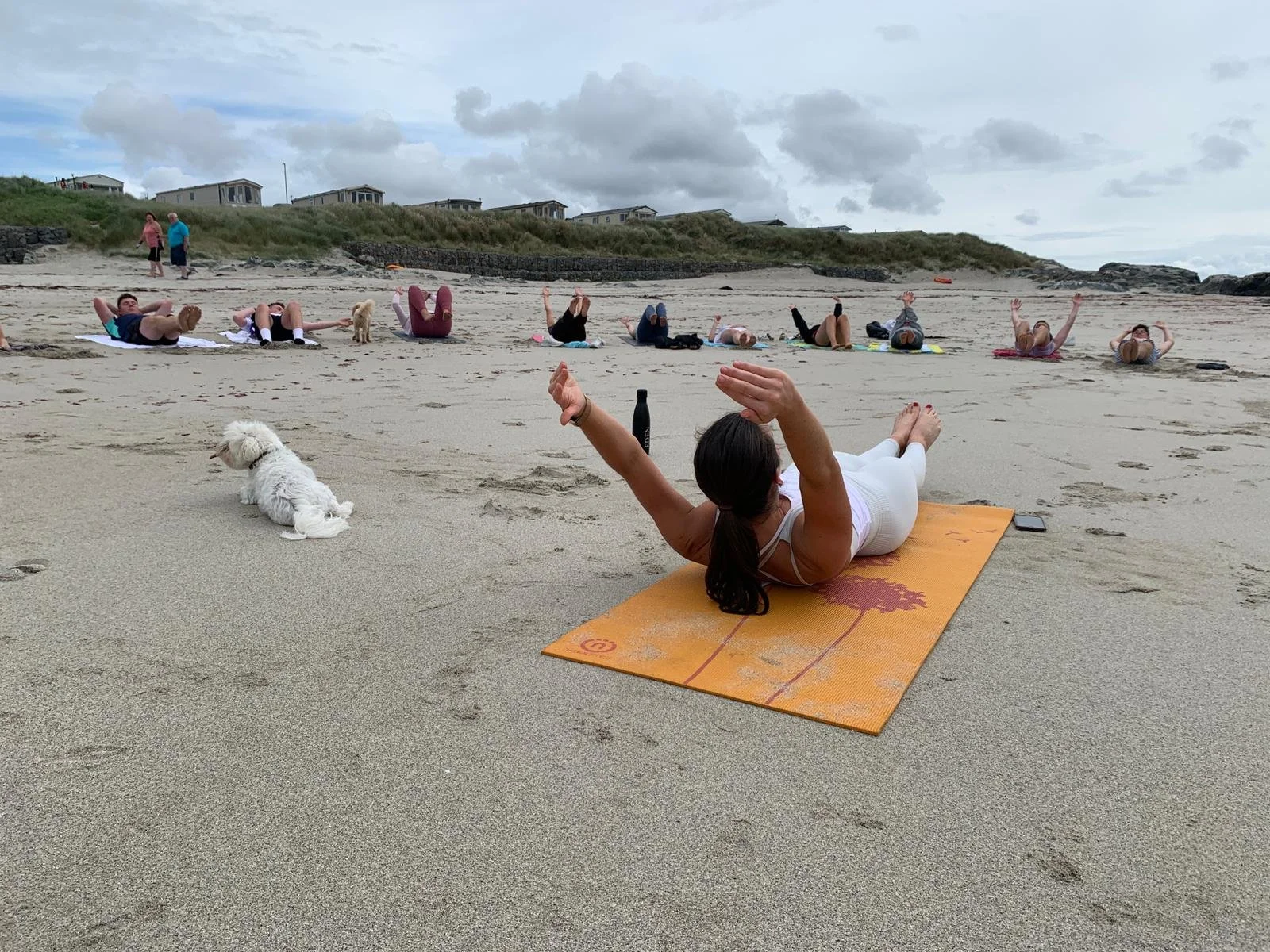 Classes can range in intensity and are suitable to all levels with scalable options. They include pilates, breathwork, hiit, low impact, flexibility sessions or a combination.