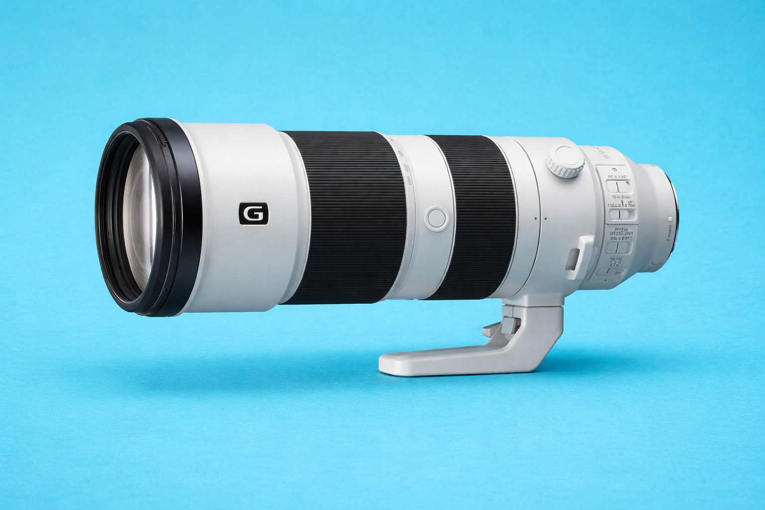 Sony FE 200-600mm f5.6-6.3 G OSS Lens