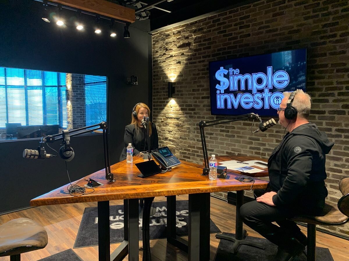 As always, had a great time joining @thesimpleinvestor1 back in his studio for yesterday&rsquo;s show @newstalk1010. 

Never a dull moment in Toronto real estate!

&bull;

&bull;

&bull;

#brynnlackierealestate #chestnutparkrealestate #torontolife #s