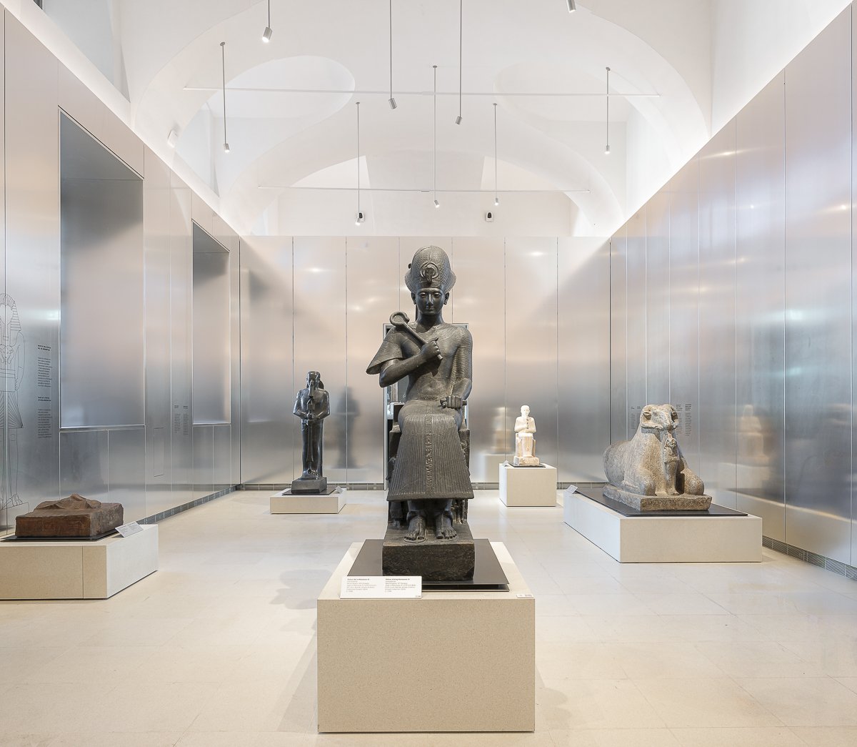 From darkness to light: the new Gallery of Kings