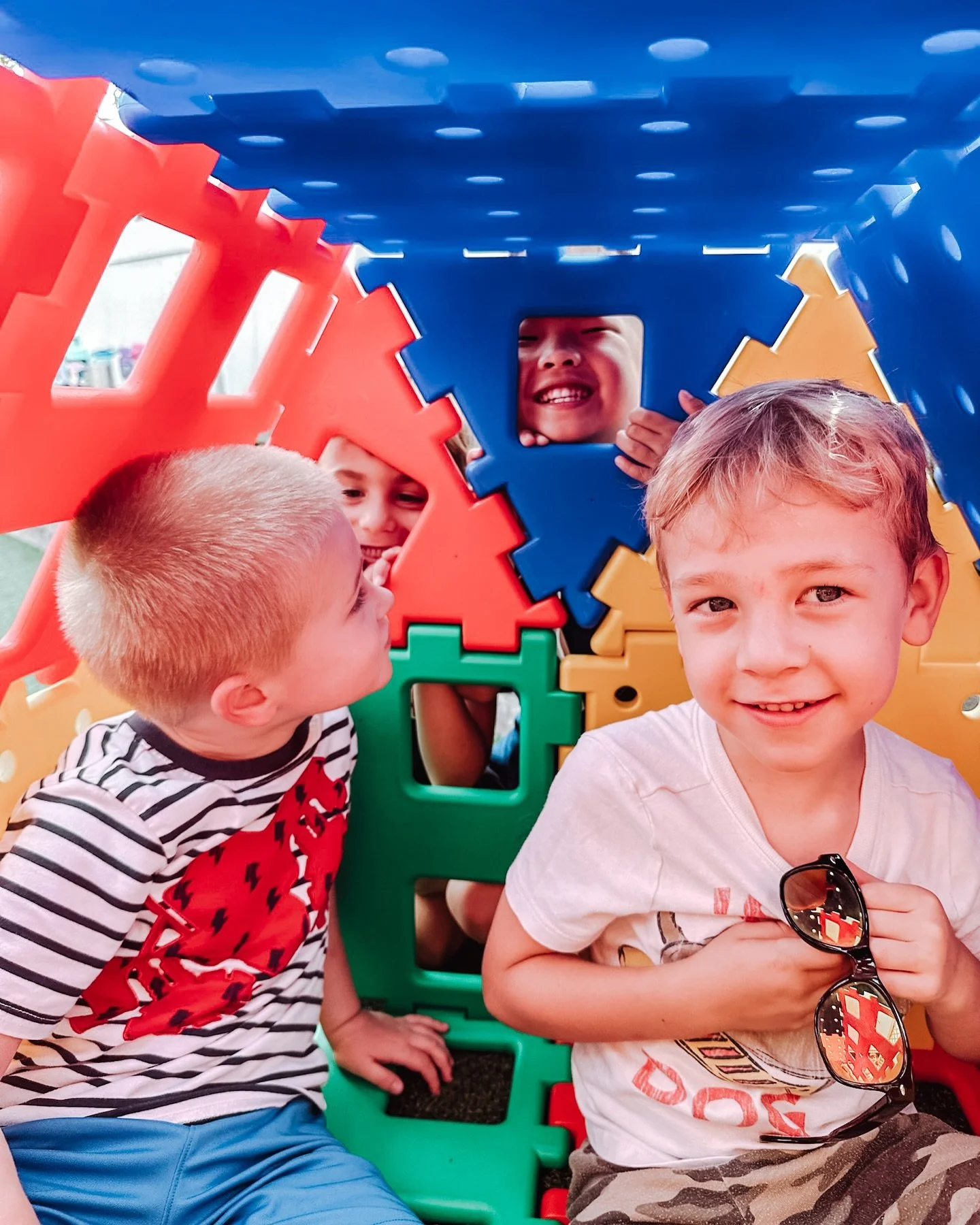 Why just play house when you can build one too?! 🏠🔨

&bull;

&bull;

&bull;

&bull;

#hawthorngrovechildcare #cledaycare #clechildcare #bayvillageOH #bayvillagedaycare #westlakedaycare #clevelanddaycare #clevelandchildcare #clevelandpreschool #cle 