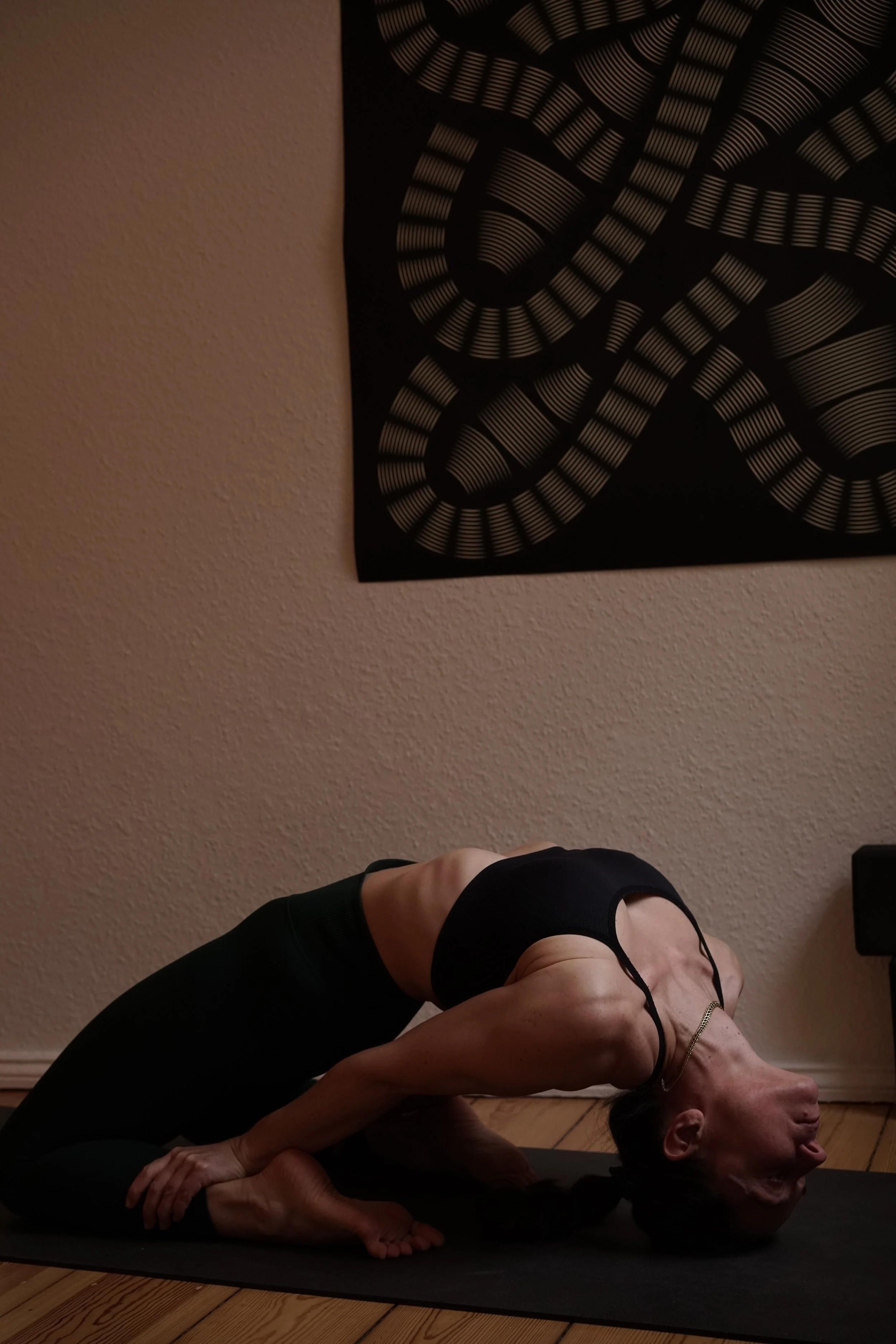 Online 1:1 Ashtanga Yoga Mentorship with Katharina Fengler – Private sessions available globally

