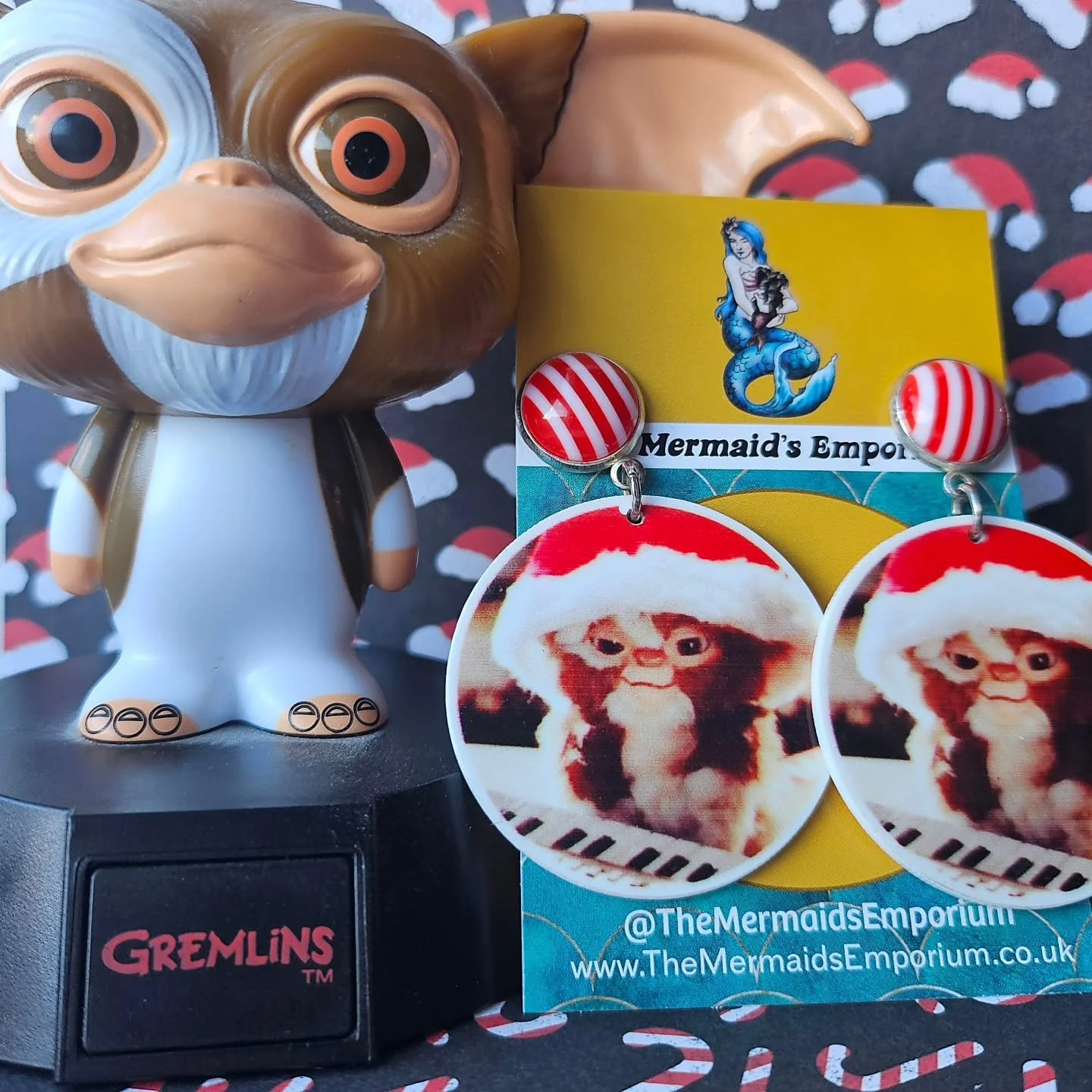 Gremlins Christmas Gizmo Earrings 🎄
..
.
#gizmo #gizmomogwai #gremlins #gremlins2 #gremlinsnewbatch #gremlins #gremlinsmovie #gremlinsnewbatch #gremlinschristmas  #xmas #xmasgift #christmasgift #stockingstuffers #themermaidsemporium #jewellery #jewe