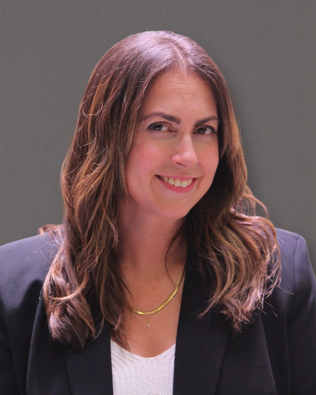 Jaime Cecutti, EFT certified relationship coach, smiling headshot