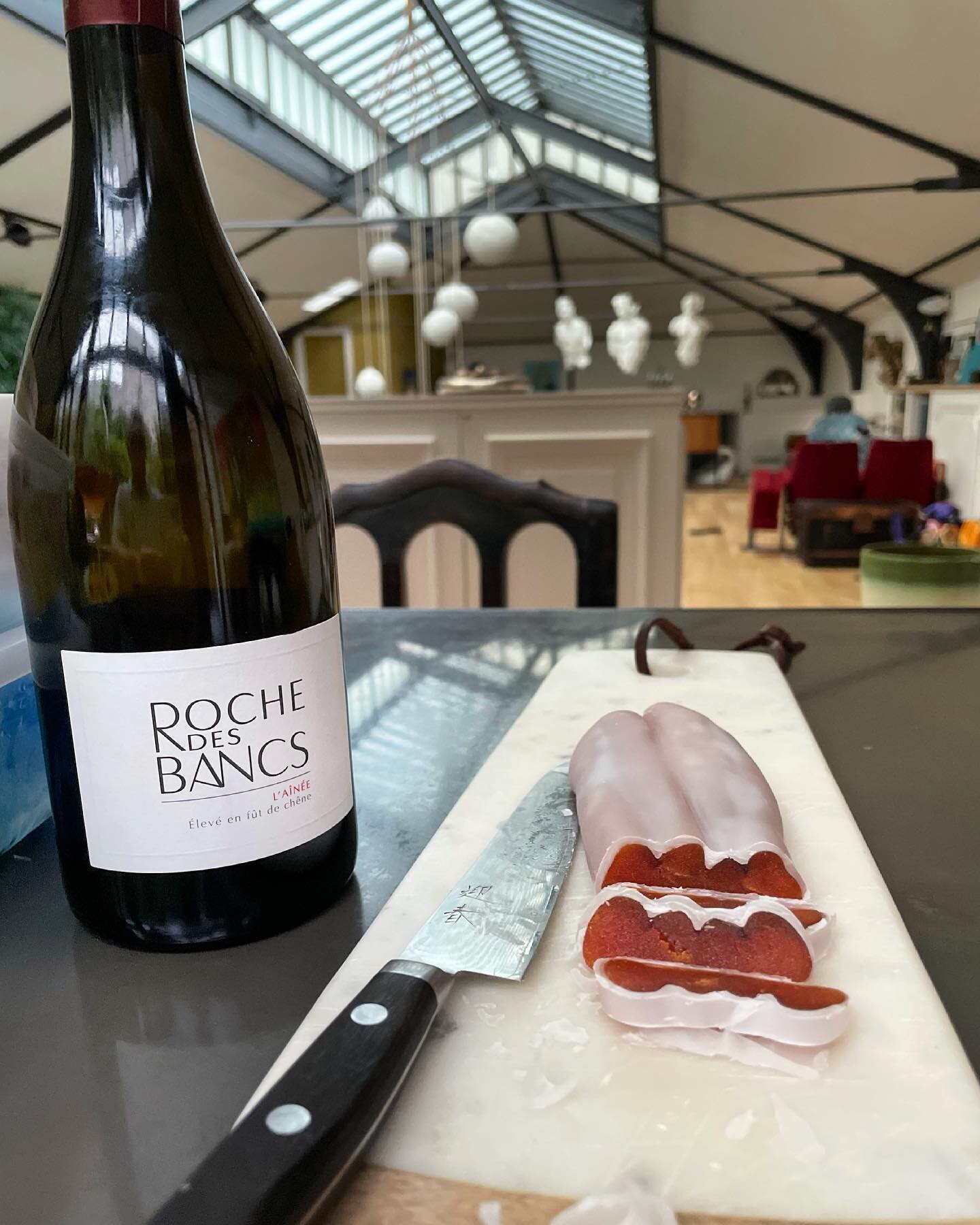 On m&rsquo;appelle le caviar de la M&eacute;diterran&eacute;e et mon association avec le Gamay vieilles vignes de @roche_des_bancs (L&rsquo;A&icirc;n&eacute;e) est &agrave; tomber. Qui suis-je ?
My nickname is &laquo;&nbsp;caviar from Mediterranean S