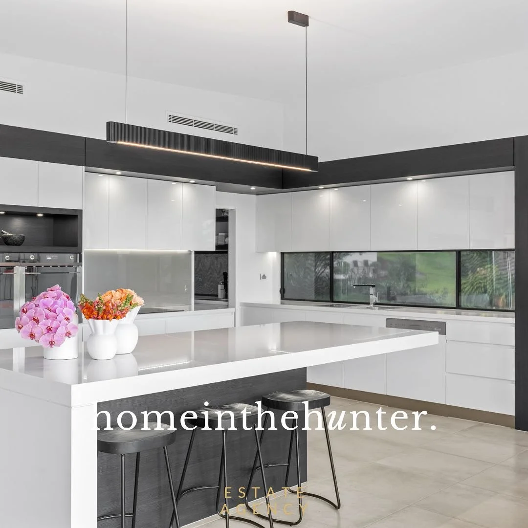 A chef's kitchen so spacious, it doesn't fit in the grid. Matched by a supersize garage you can park your boat &amp; cars inside. 

With views of the lake and a self contained studio - this is the trophy home that only a custom design and build can d