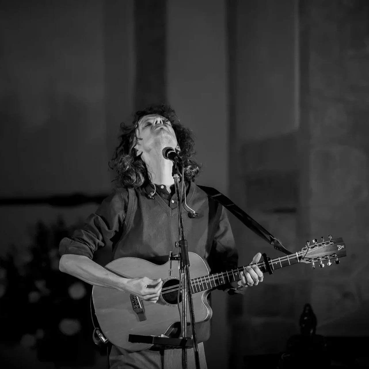 🎸 Later this month, we're thrilled to be welcoming the brilliant @thiscolestacey for a very special show at The Portico. 

Cole is a visceral and lyrical songwriter, singer and musician who has roamed the highest diverse echelons of British folk, 80