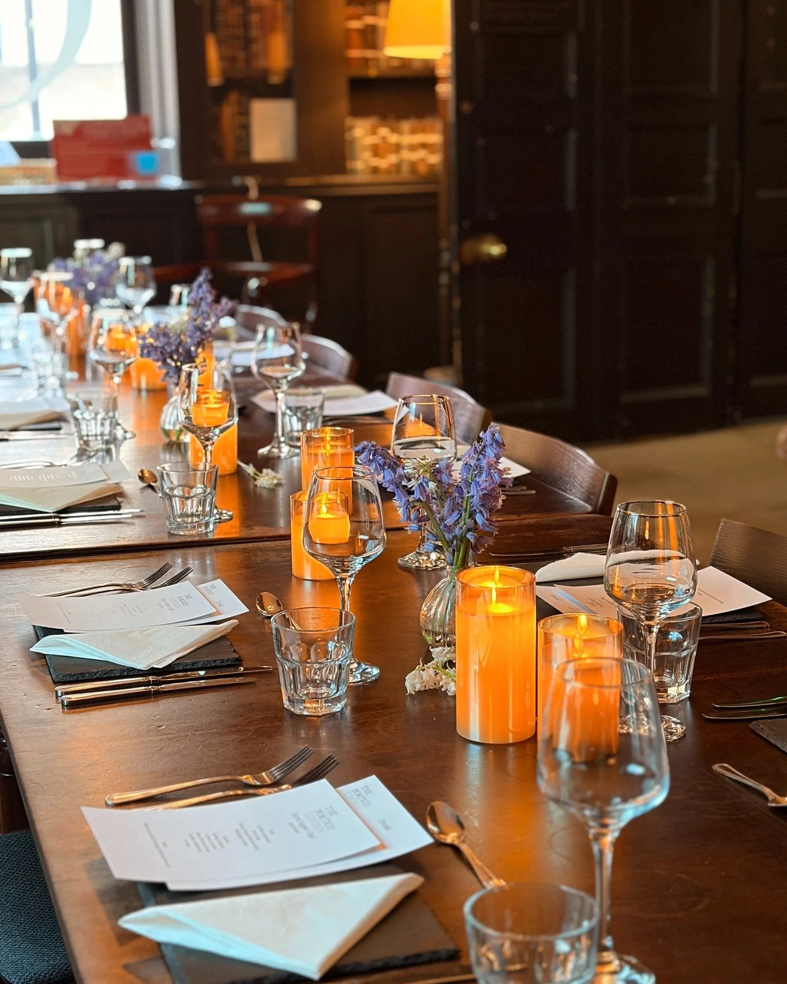 🕯️ We had a wonderful time on Thursday hosting our latest Secret Supper Club!

These unique and intimate gatherings invite 12 diners to experience a rare evening dinner service amongst the extraordinary surroundings of our historic library.

Keep an