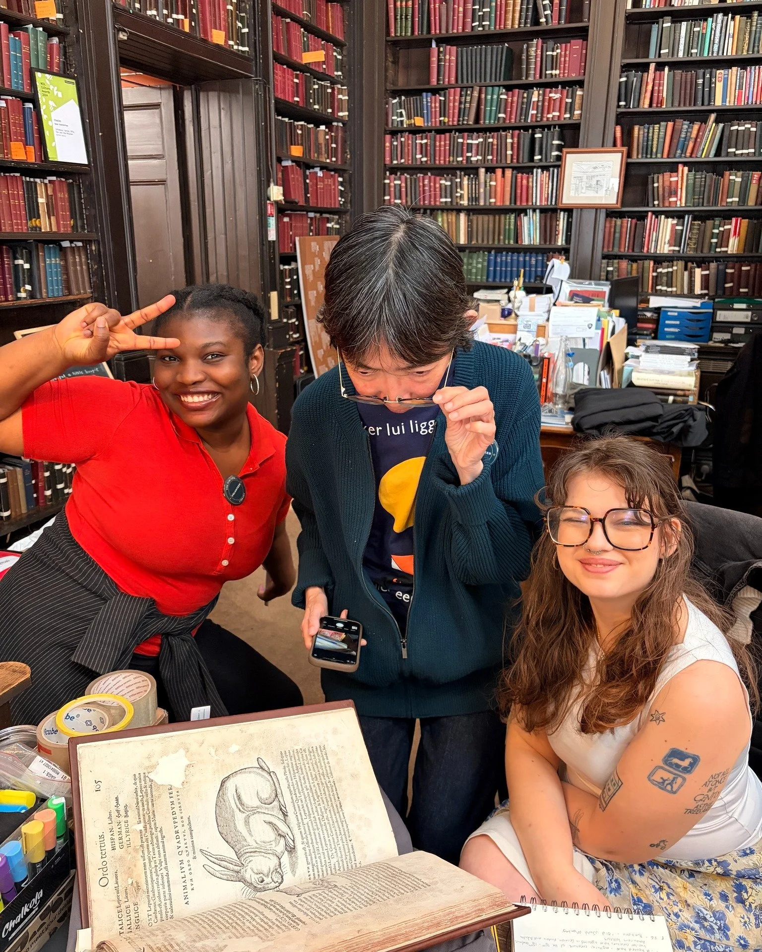 🕵️&zwj;♀️ We've had an absolute blast at our first couple of Mysterious Book of the Week events, so much so, we're hosting another one this Thursday! 

Join us for a relaxed session in which we'll explore a selection of mysterious books from The Por
