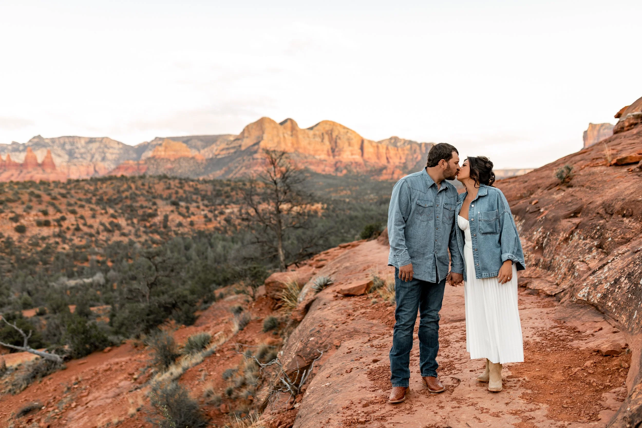 Korie&Jake_Sedona2026_26.jpg