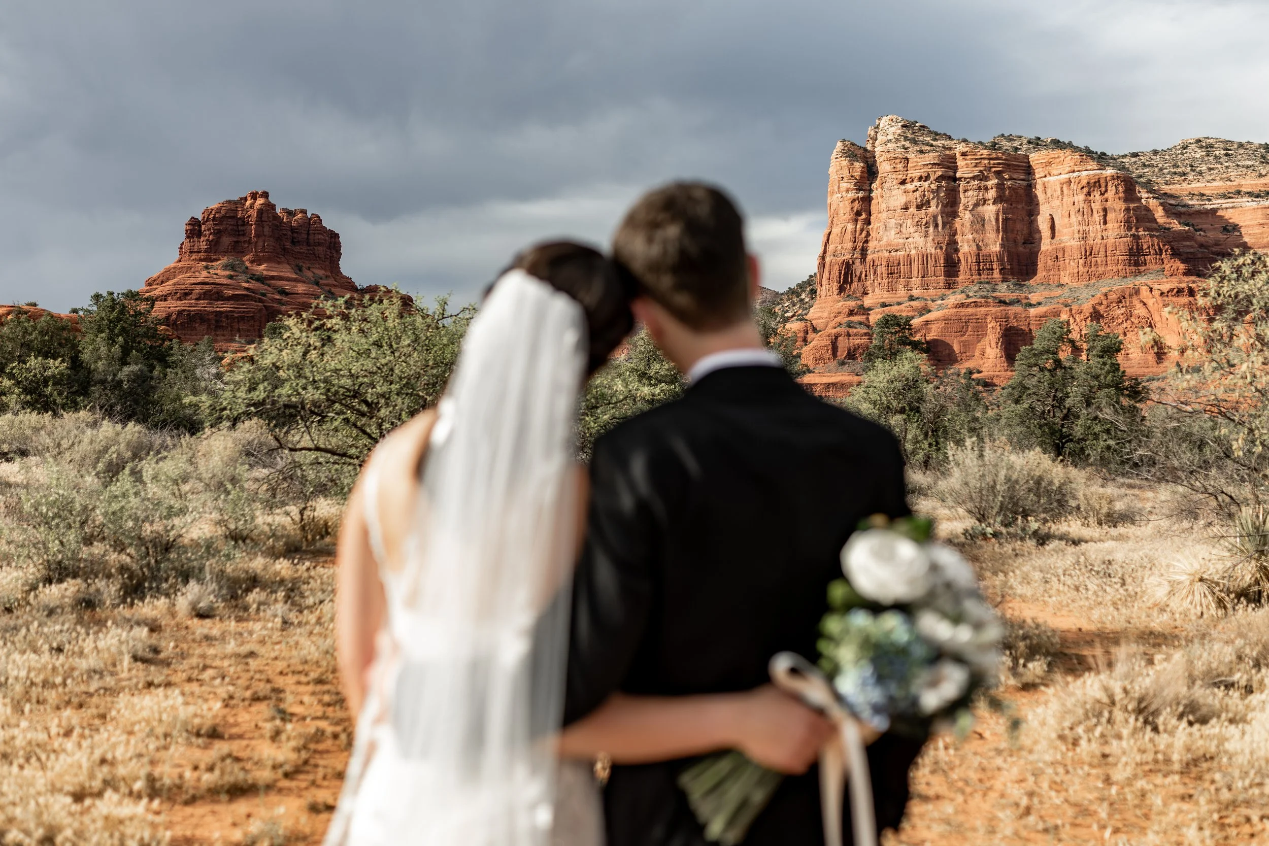 Laura&Joel_Wedding_SneakPeek_22.jpg
