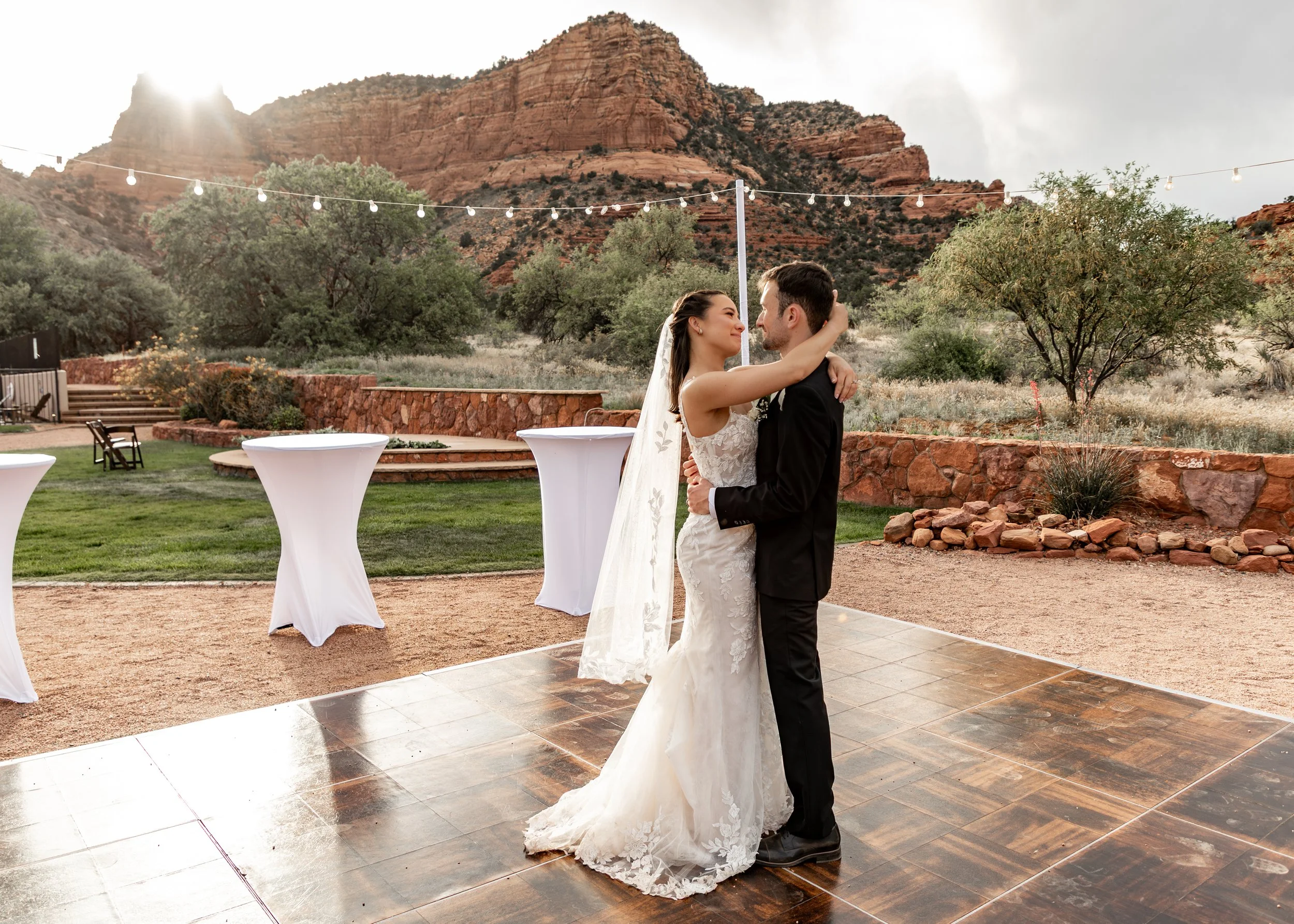 Laura&Joel_Wedding_184.jpg