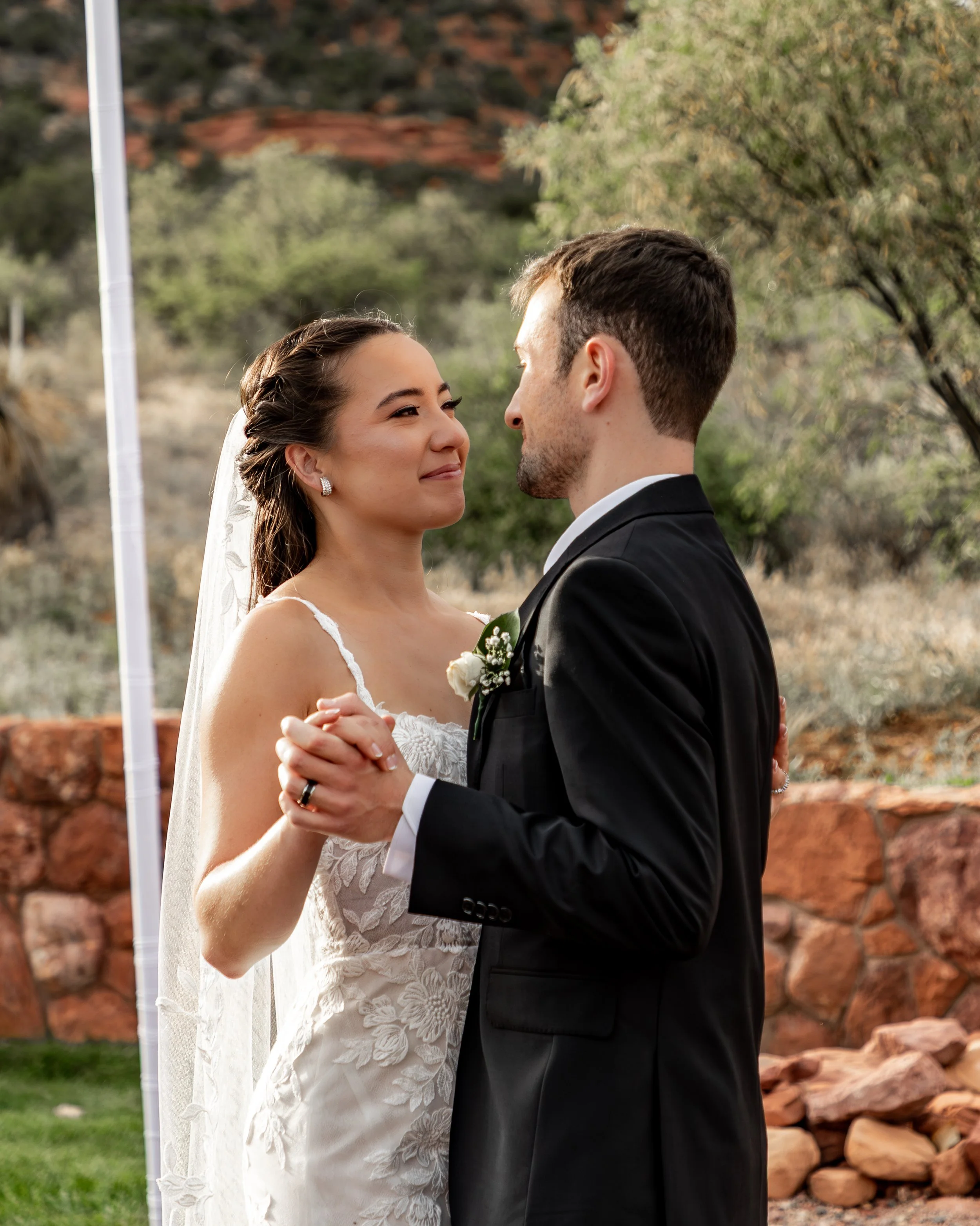 Laura&Joel_Wedding_182.jpg