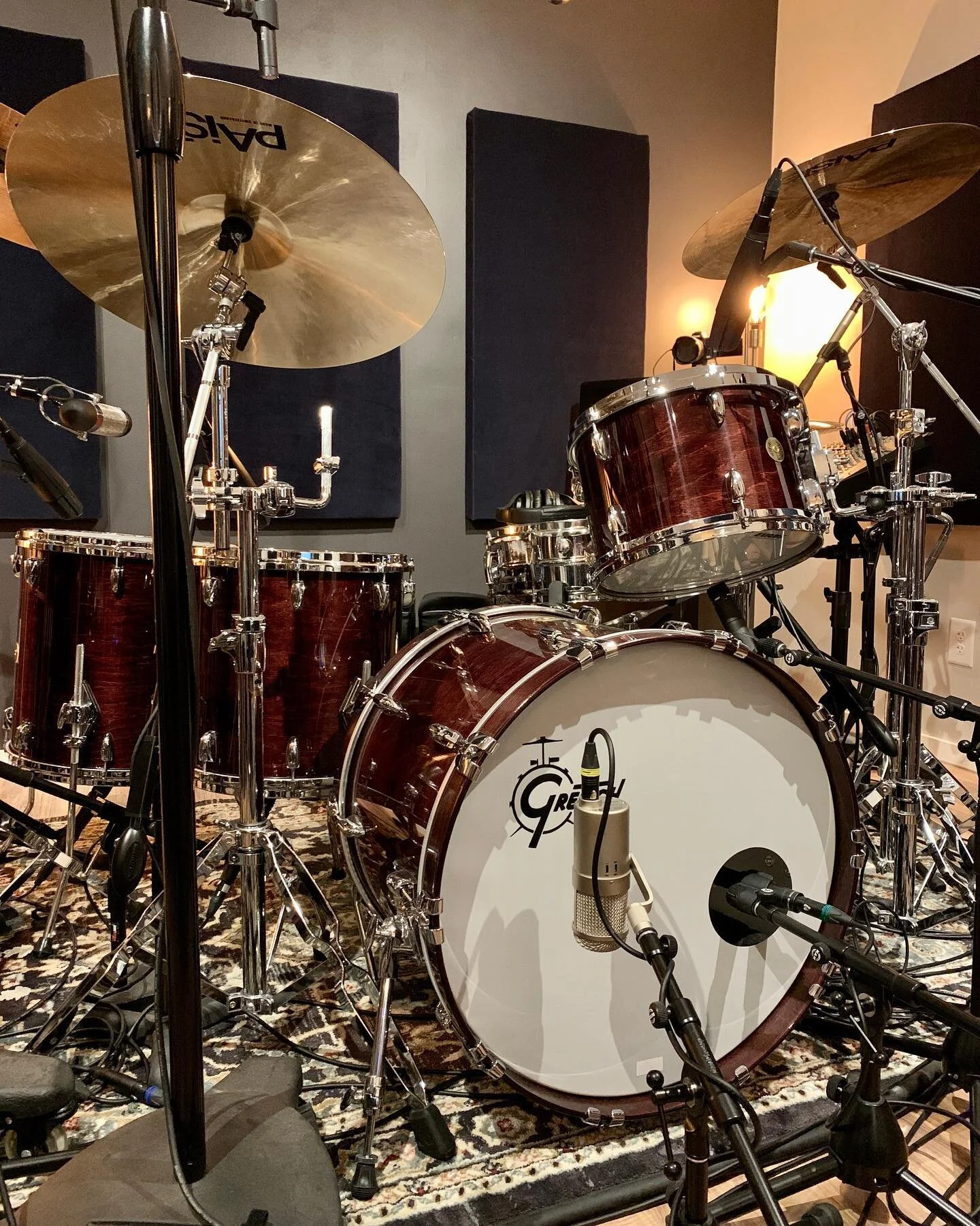 First kit I&rsquo;ve ever owned or played where 13-14-16 totally works. Perfect intervals. The 14&rdquo; tunes nice and low and the 16&rdquo; still goes much lower than that. With your eyes closed, this sounds like 13-16-18. No matter how you tune th