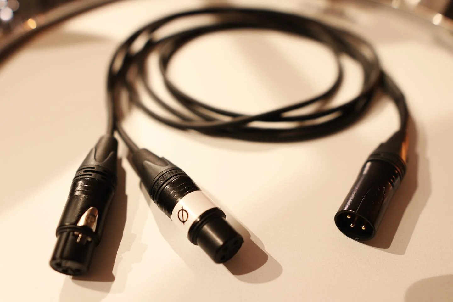 New Patron-only video available! Demoing the #brendanobrien Y-cable tom recording hack and comparing against single tom mics. $1 gets you into the cool people club and access to tons of exclusive videos and posts. Guaranteed weekly video posts. Link 