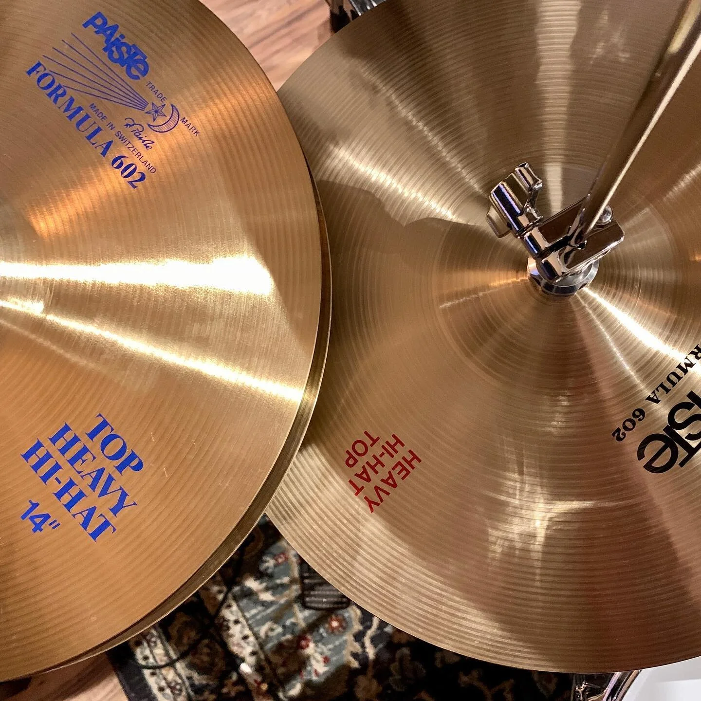 None of us will ever play like Jeff. But we can have the same hihats.
.
.
.
.
.
#jeffporcaro #paisteformula602 #sessiondrummer #drumstudio #recordingstudio #recordingsession #drumtracks #drumtracksonline #remotesessions #remotesessiondrummer #remoter